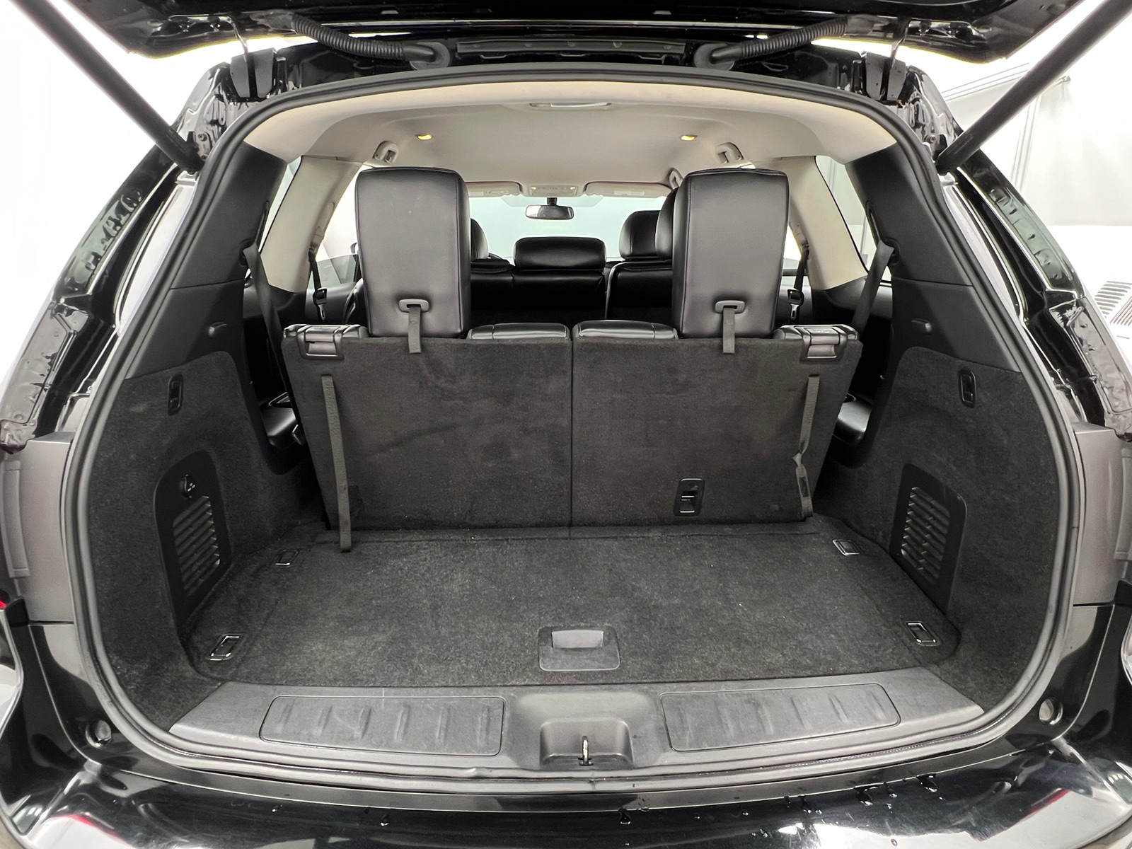 Thumbnail: 2019 Nissan Pathfinder - 6