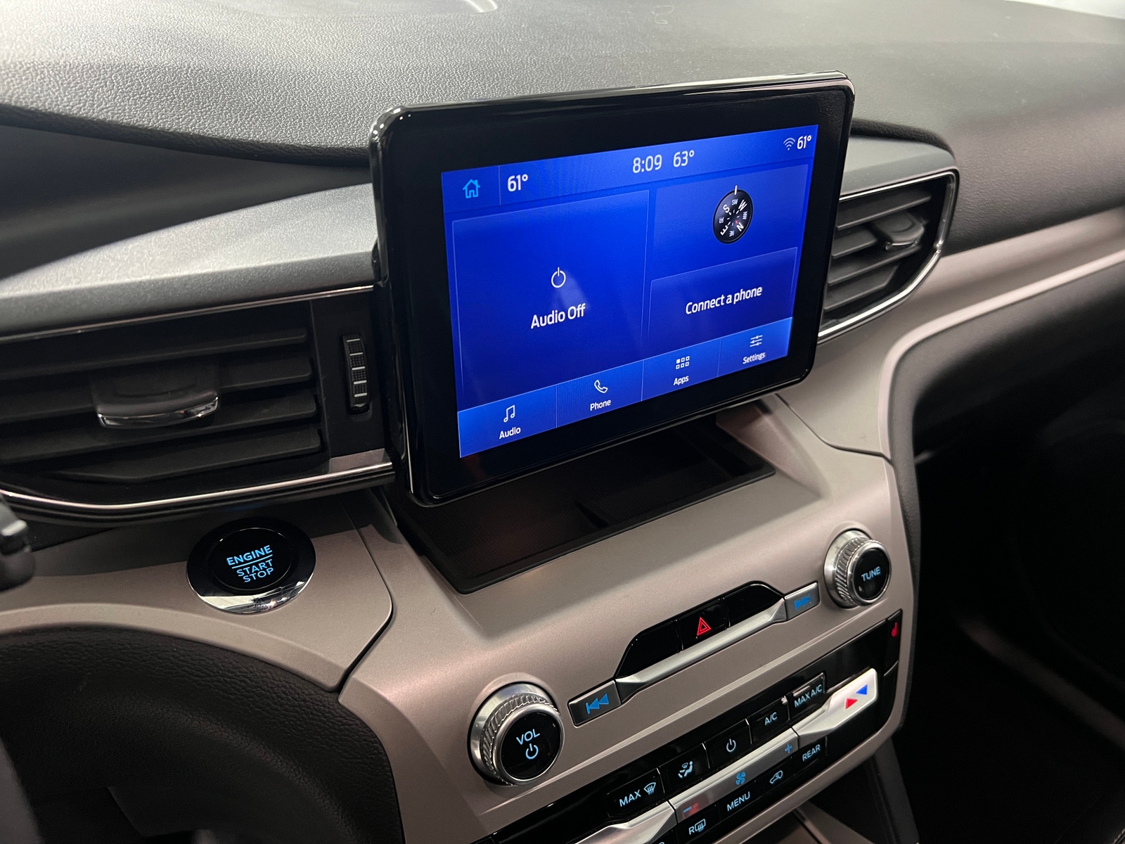 Thumbnail: 2023 Ford Explorer - 3