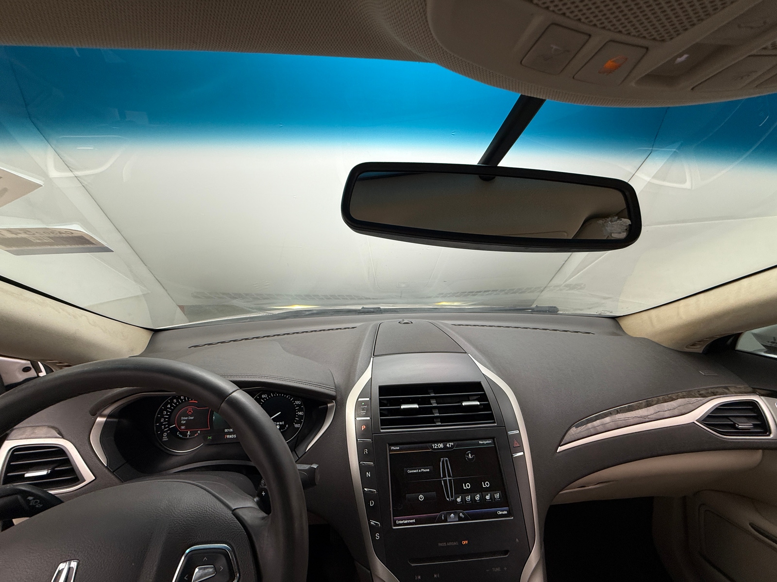 Thumbnail: 2016 Lincoln MKZ - 2
