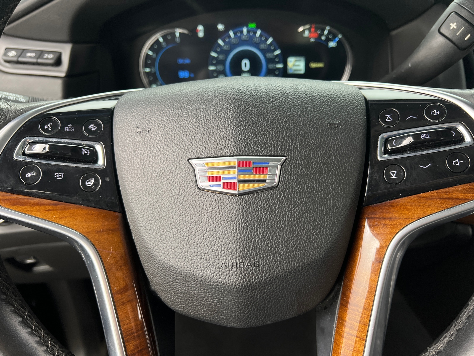 Thumbnail: 2016 Cadillac Escalade - 4