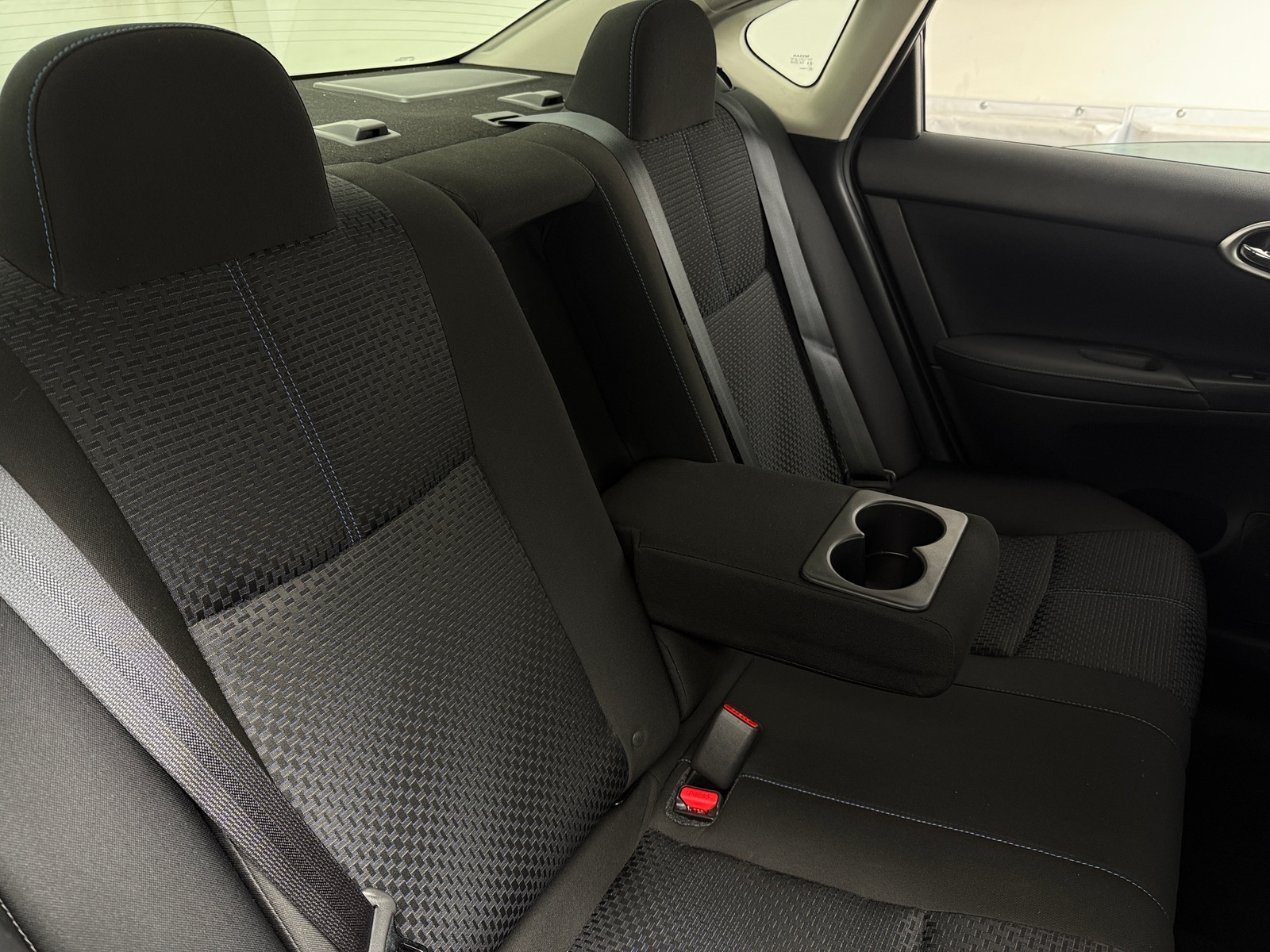 Thumbnail: 2018 Nissan Sentra - 6