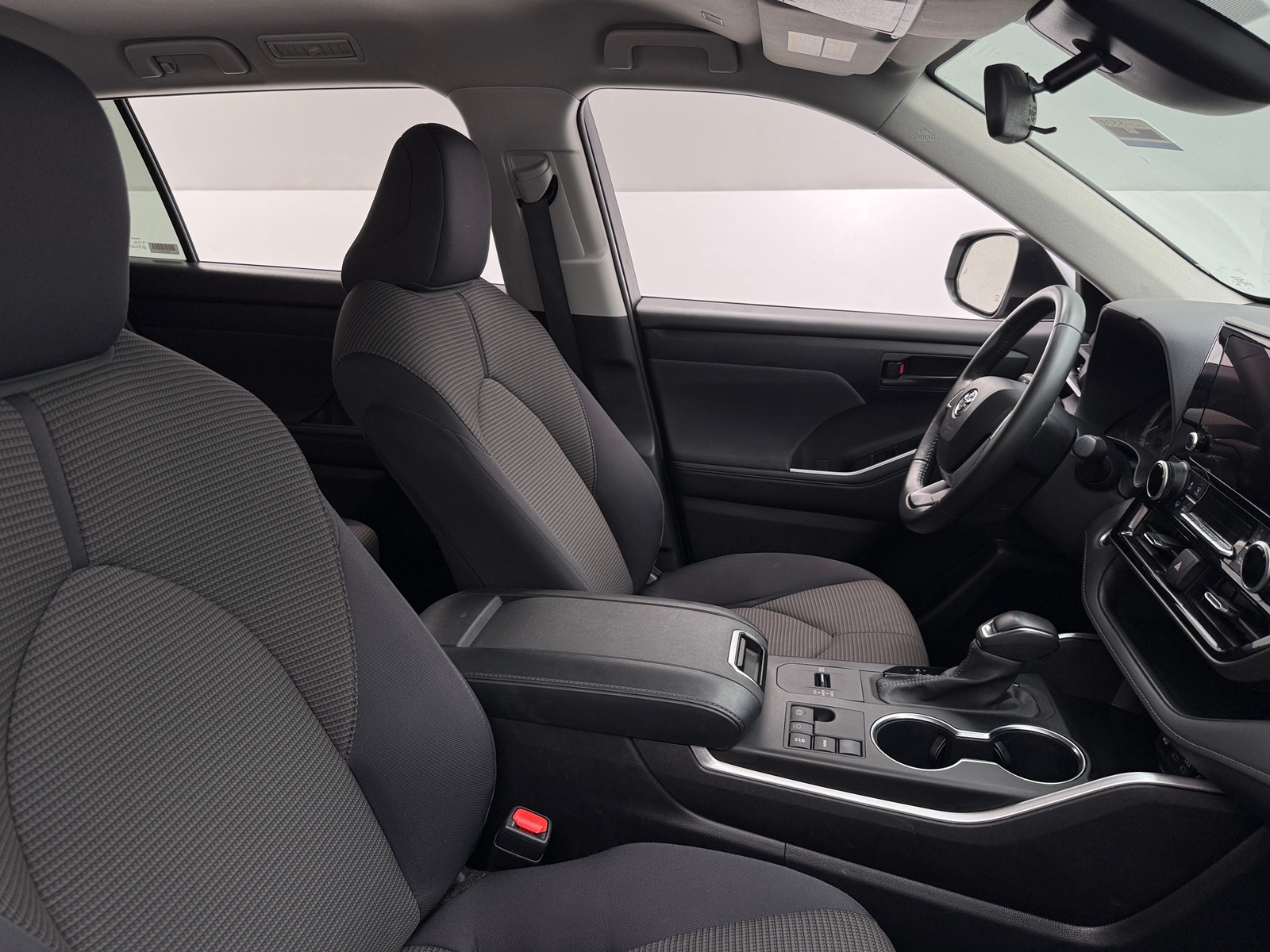 Thumbnail: 2024 Toyota Highlander - 2