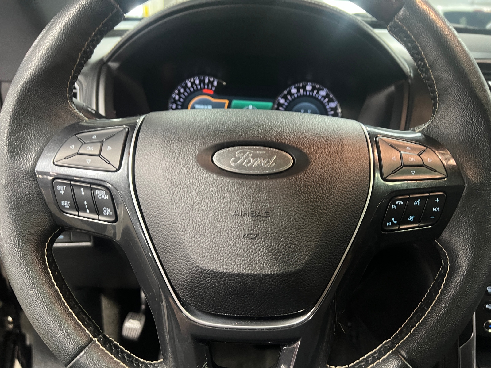 Thumbnail: 2018 Ford Explorer - 4
