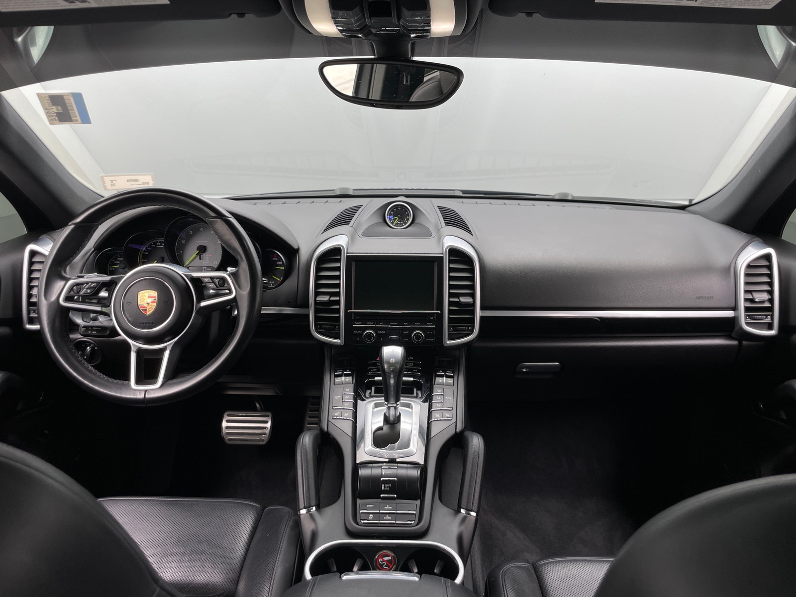 Thumbnail: 2016 Porsche Cayenne - 2