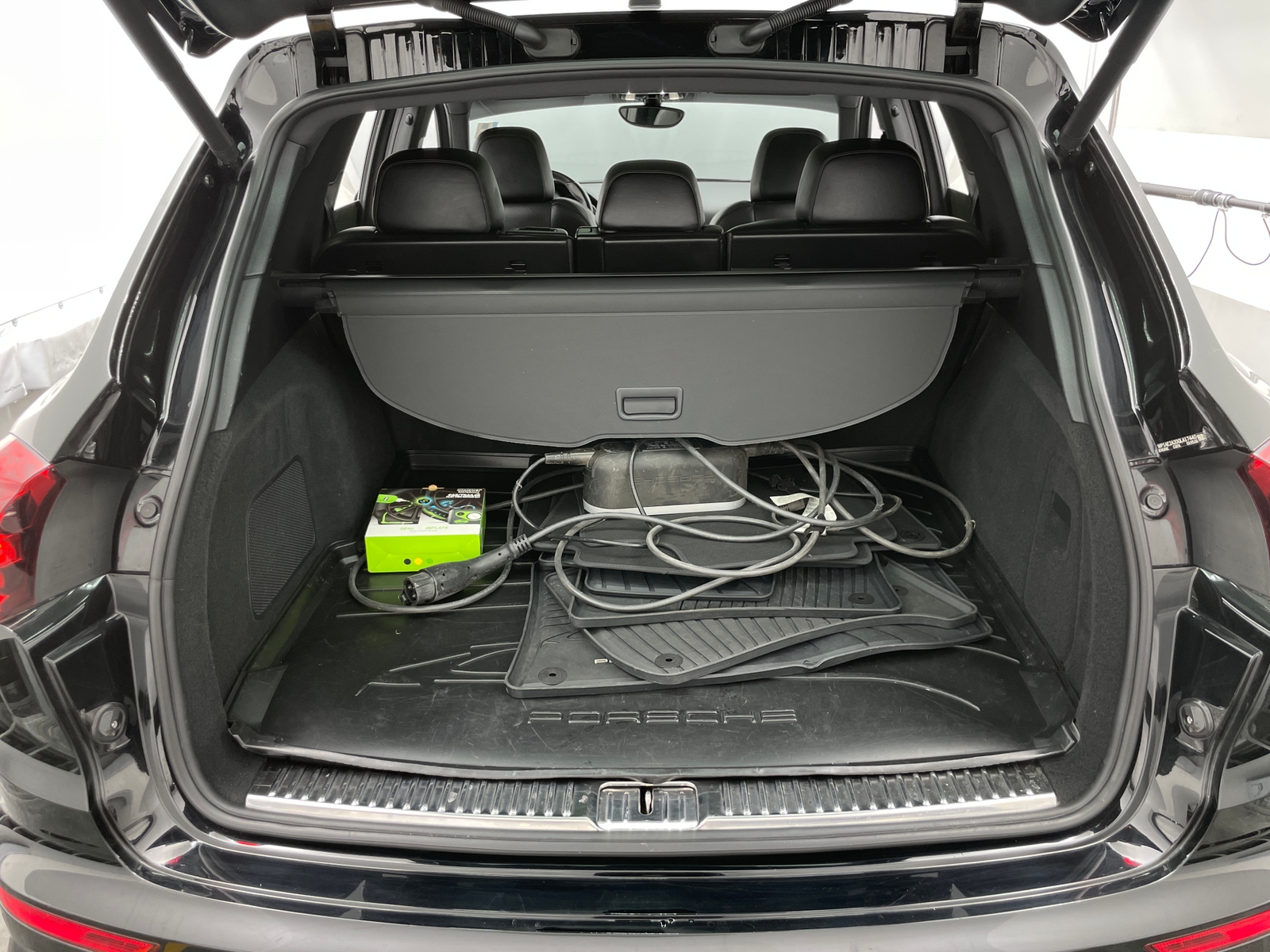 Thumbnail: 2016 Porsche Cayenne - 6
