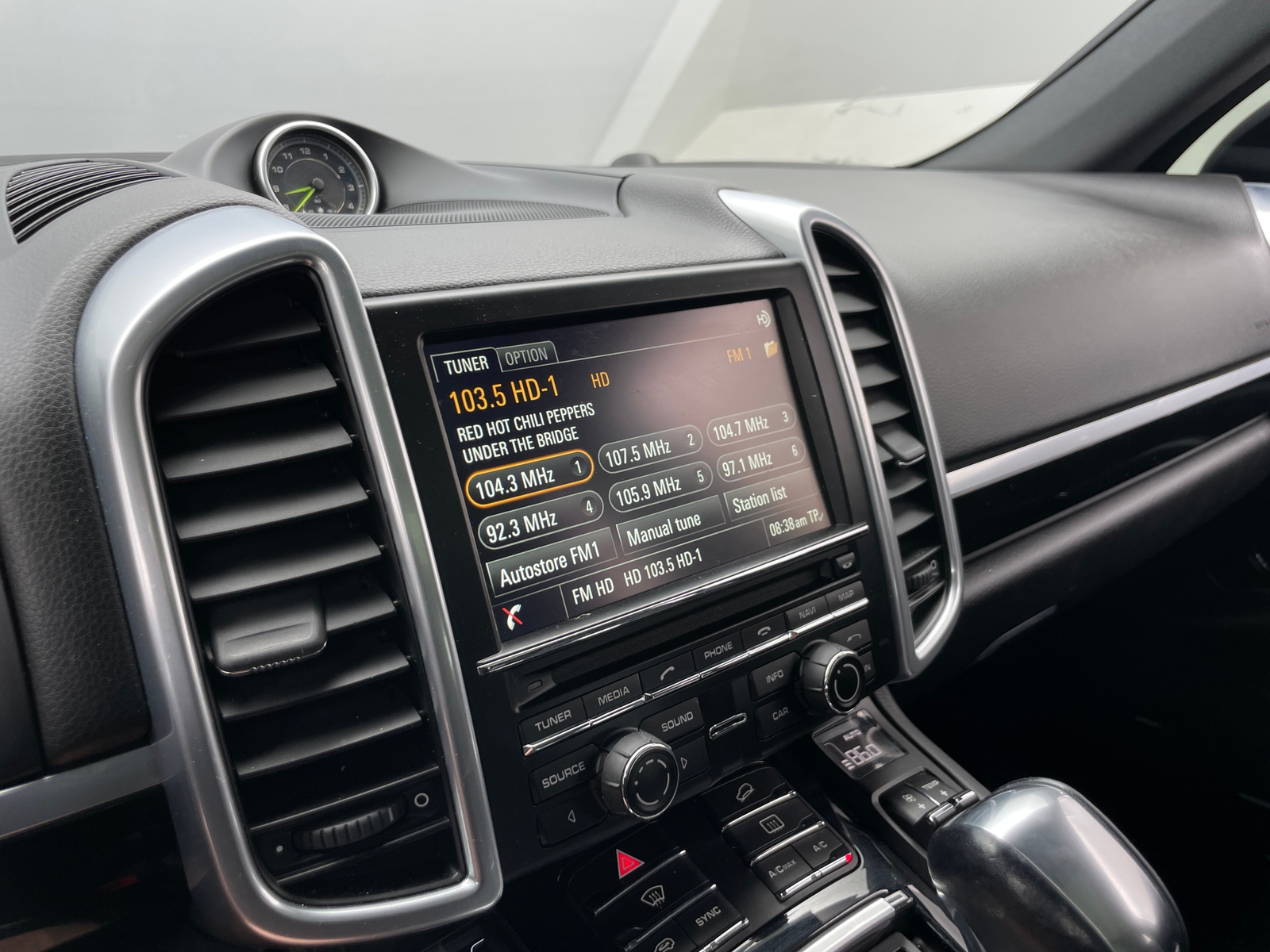 Thumbnail: 2016 Porsche Cayenne - 3
