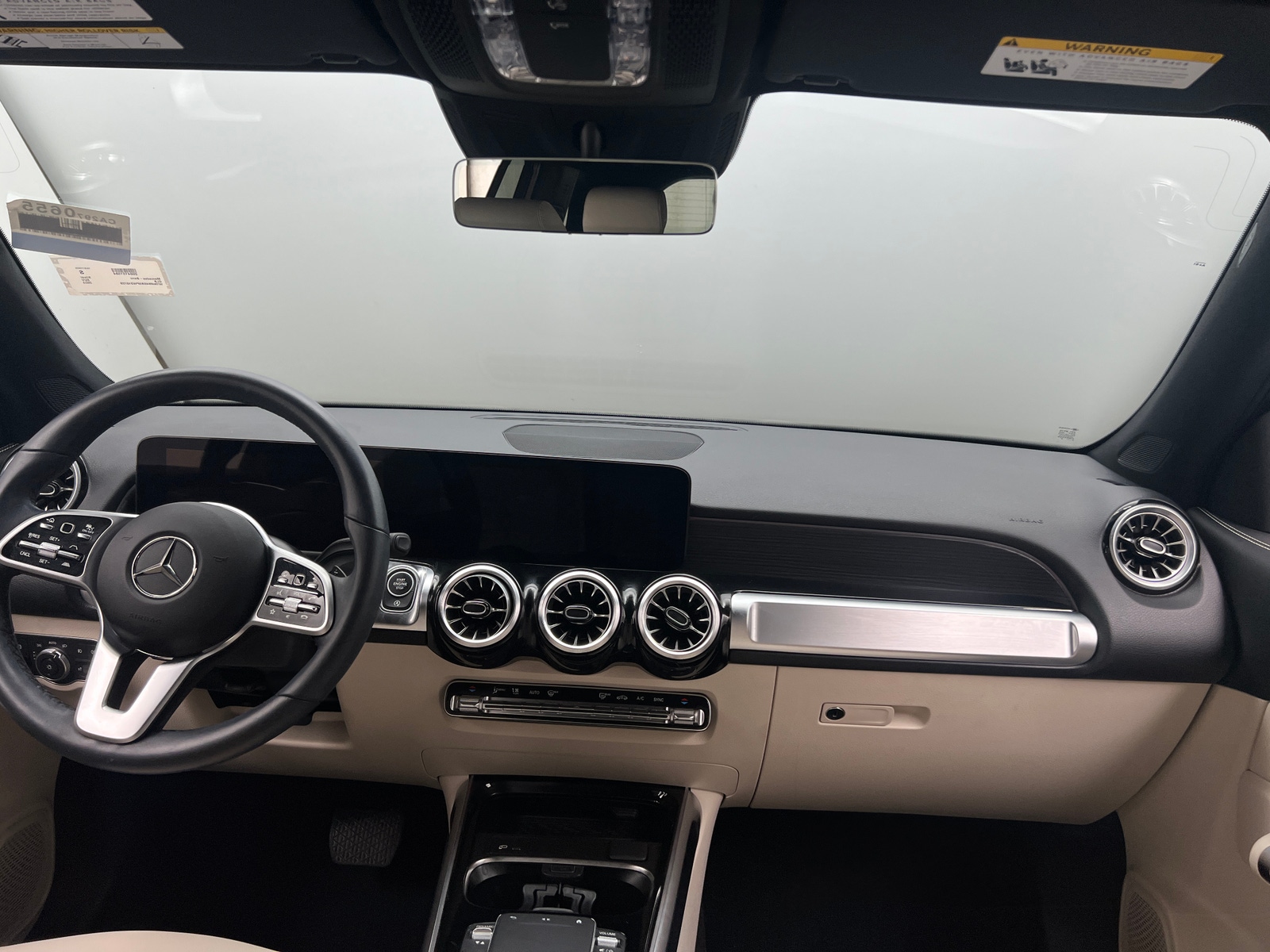 Thumbnail: 2023 Mercedes-Benz GLB - 2