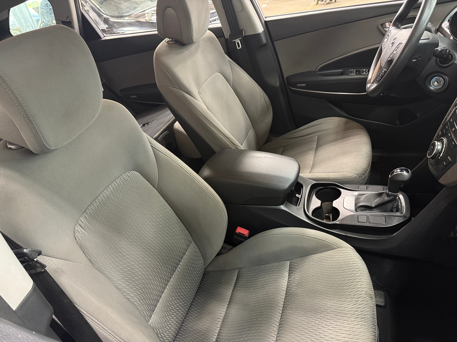 Thumbnail: 2017 Hyundai Santa Fe - 2