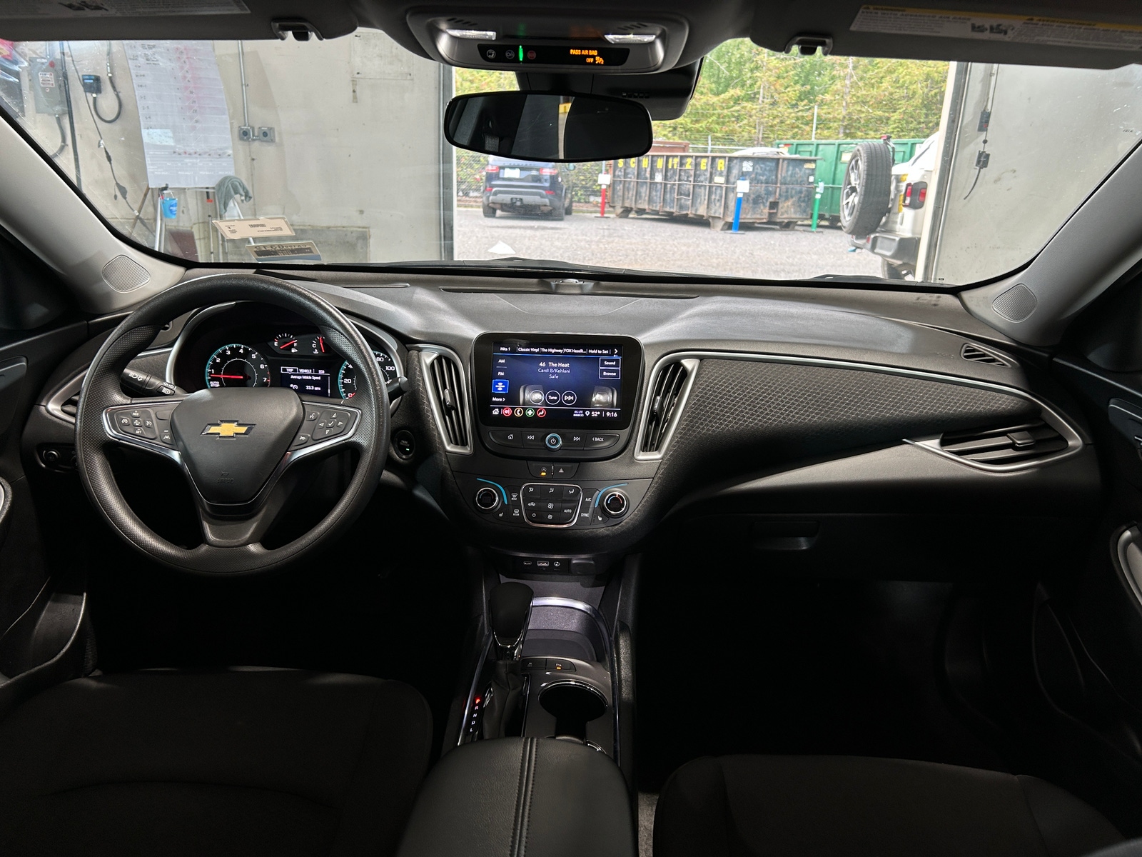 Thumbnail: 2024 Chevrolet Malibu - 3