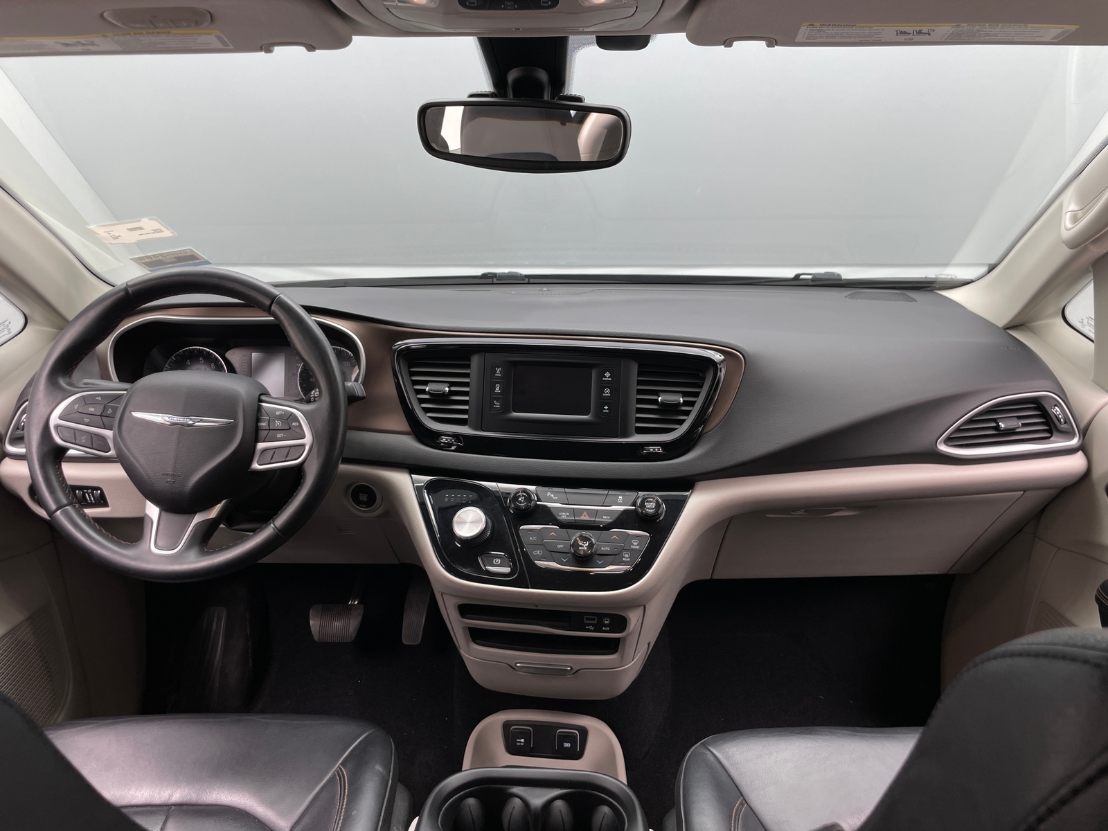 Thumbnail: 2017 Chrysler Pacifica - 2