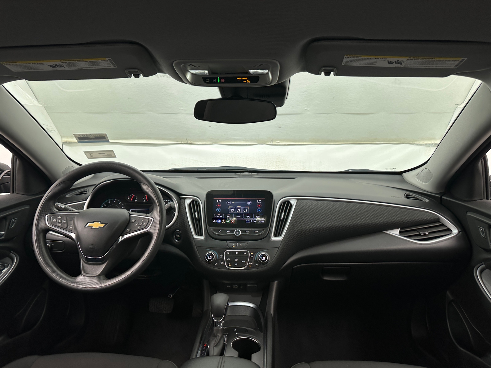 Thumbnail: 2023 Chevrolet Malibu - 3