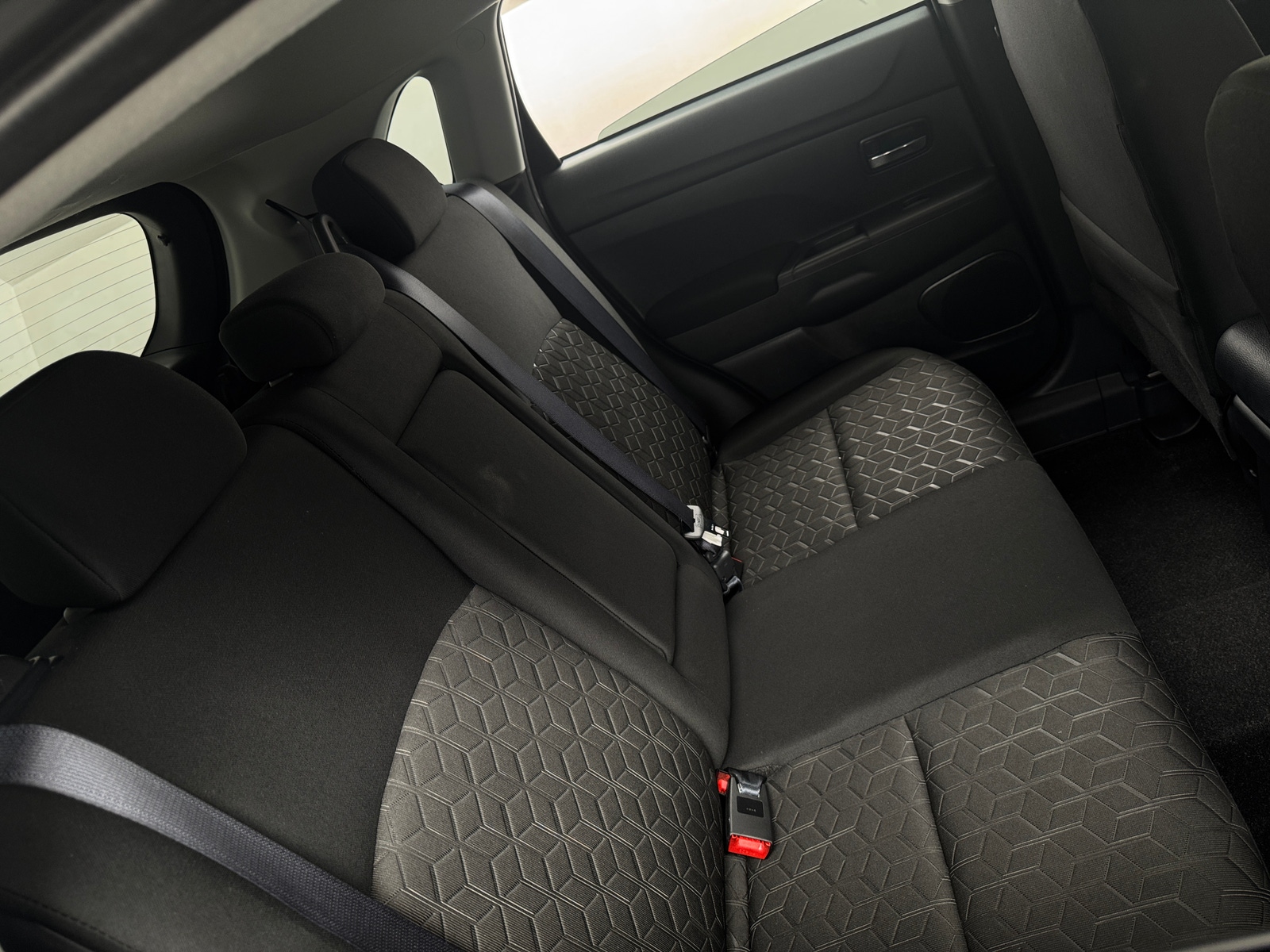 Thumbnail: 2024 Mitsubishi Outlander Sport - 6