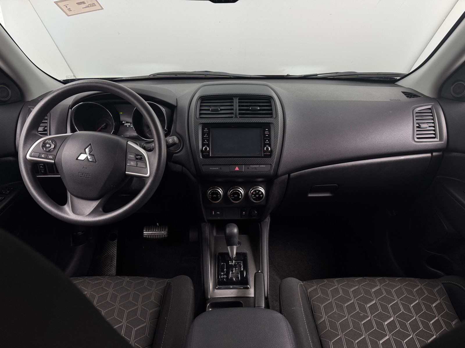 Thumbnail: 2024 Mitsubishi Outlander Sport - 3