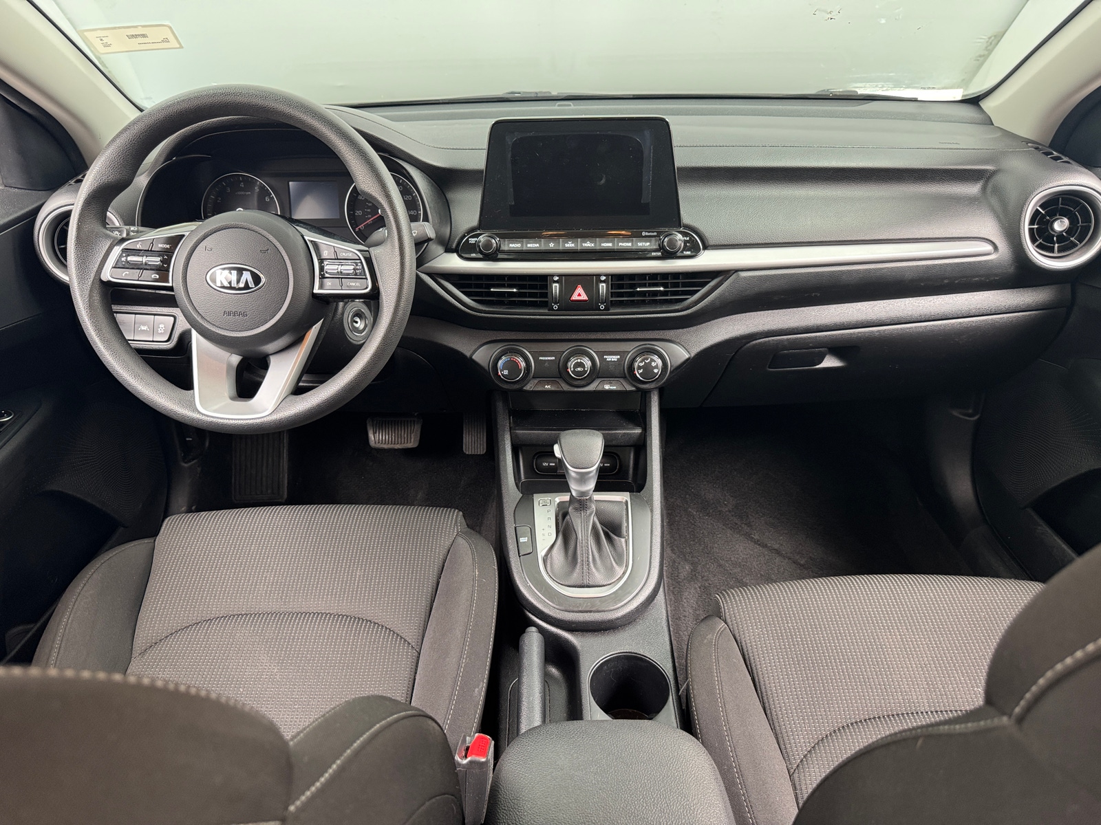 Thumbnail: 2020 Kia Forte - 3