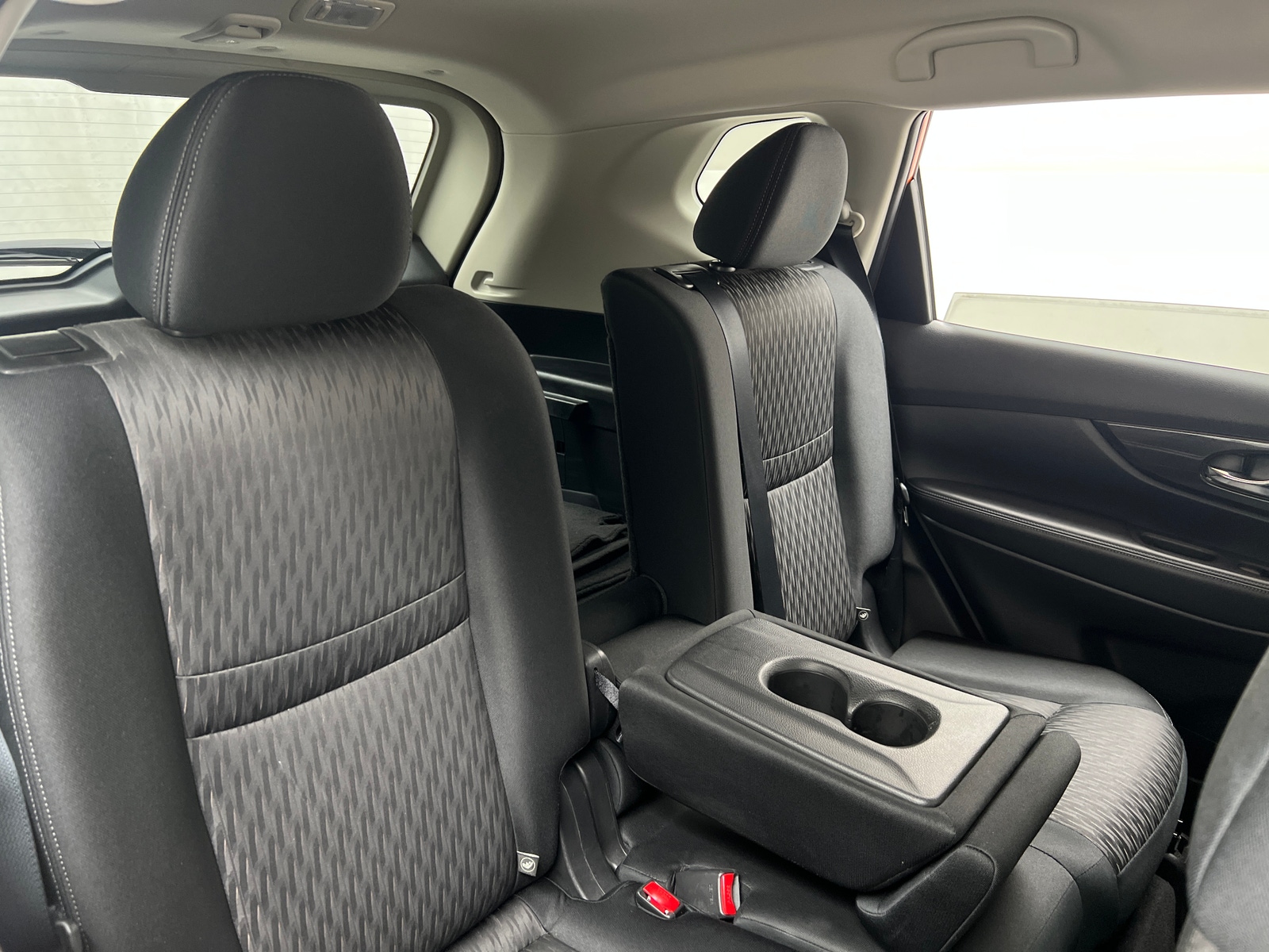 Thumbnail: 2017 Nissan Rogue - 6