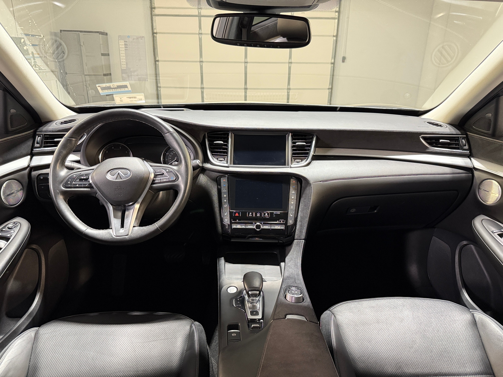 Thumbnail: 2022 INFINITI QX50 - 3