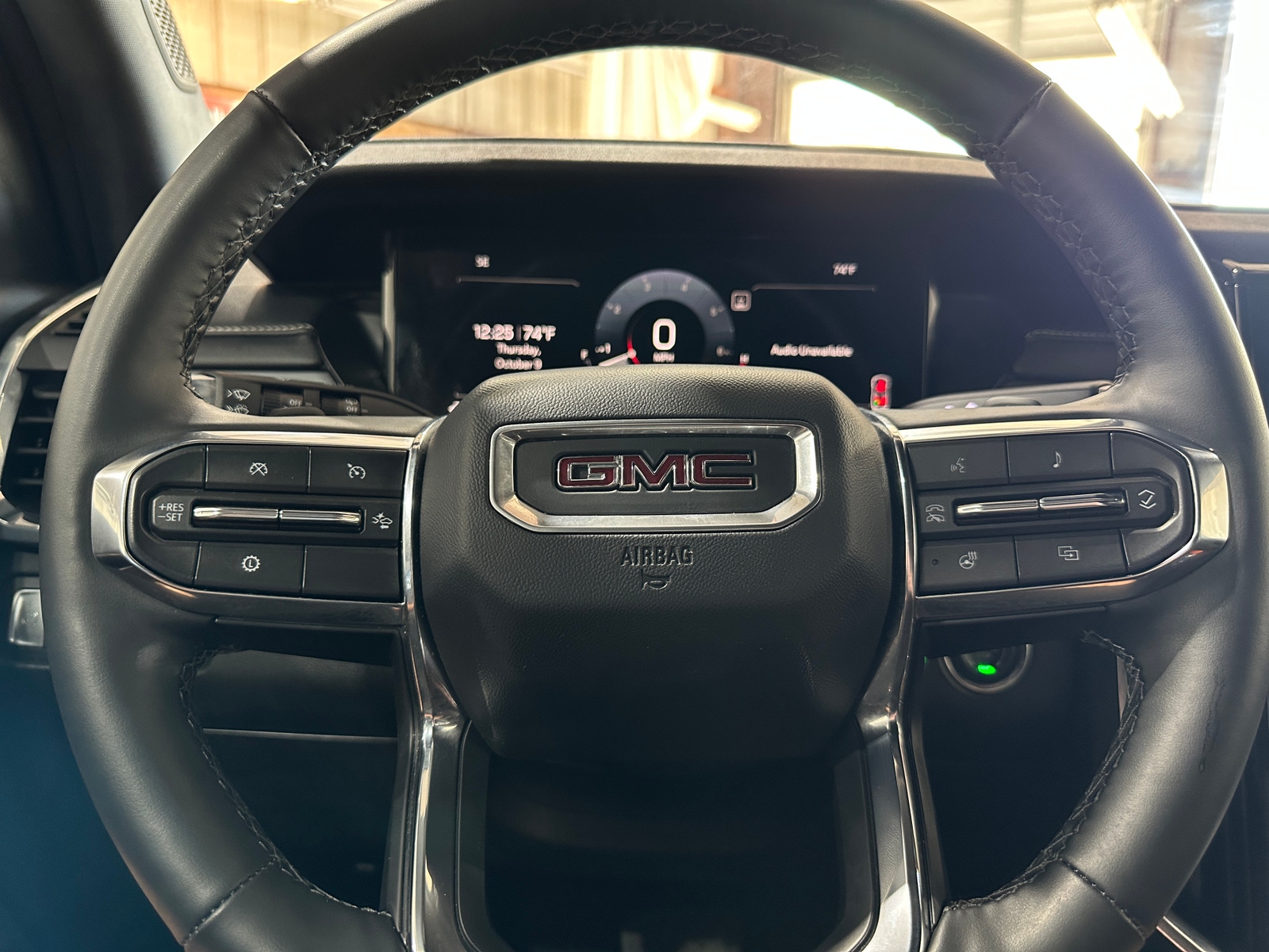 Thumbnail: 2025 GMC Acadia - 5