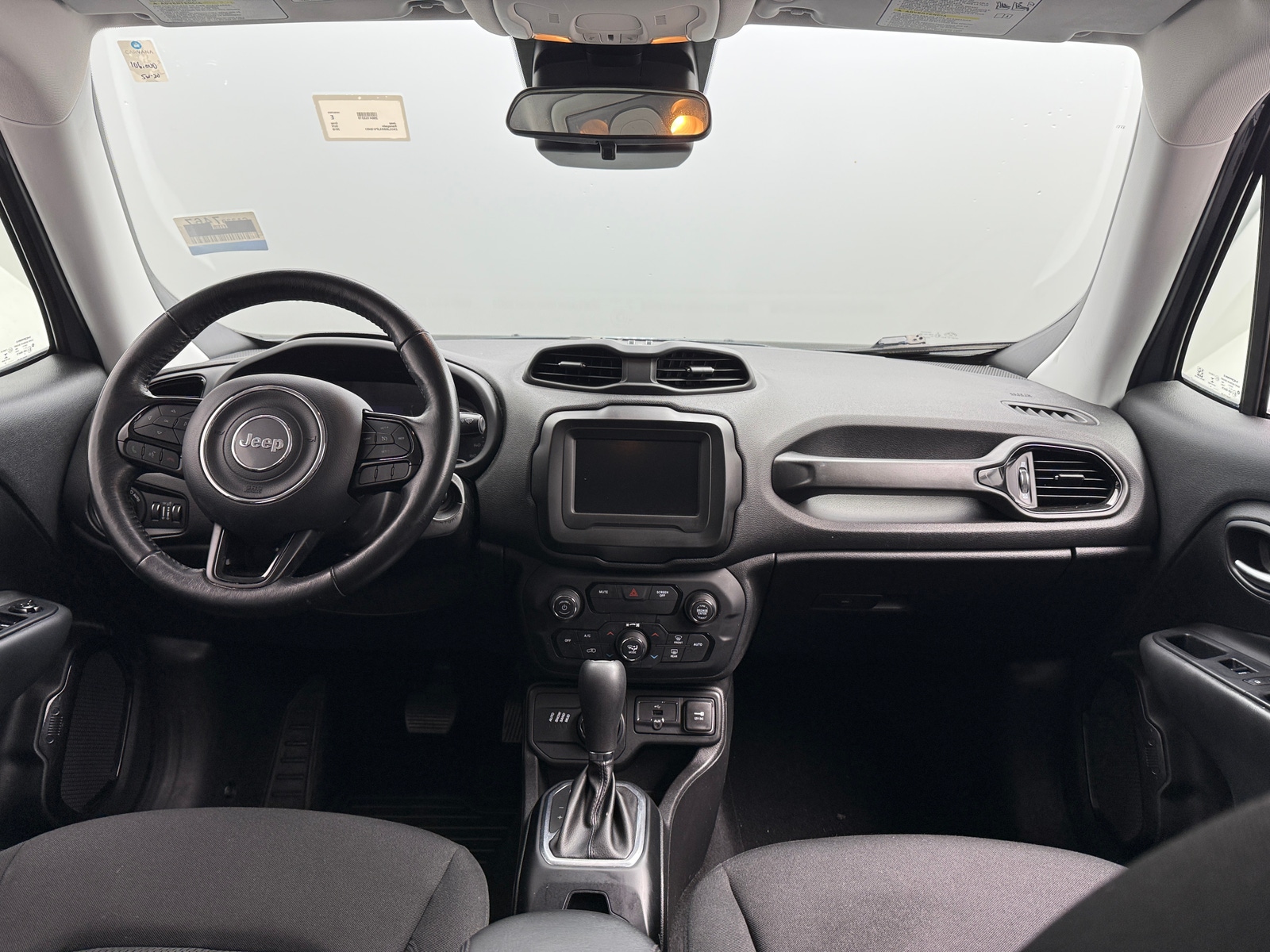 Thumbnail: 2018 Jeep Renegade - 3