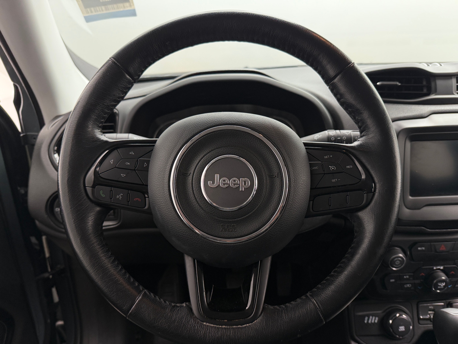 Thumbnail: 2018 Jeep Renegade - 5