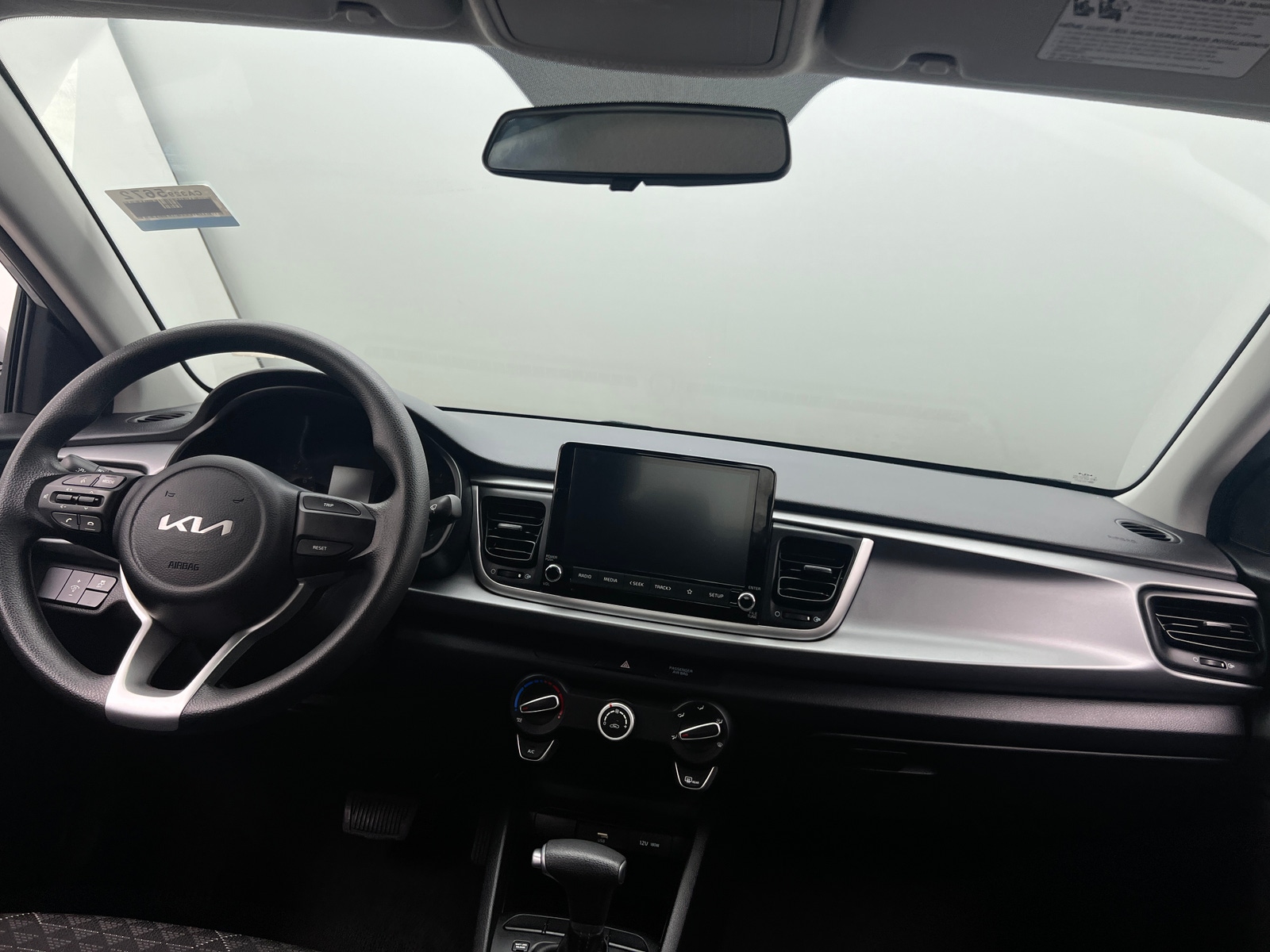 Thumbnail: 2023 Kia Rio - 3