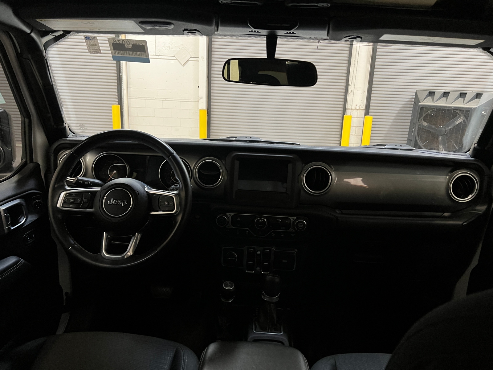 Thumbnail: 2019 Jeep Wrangler - 3