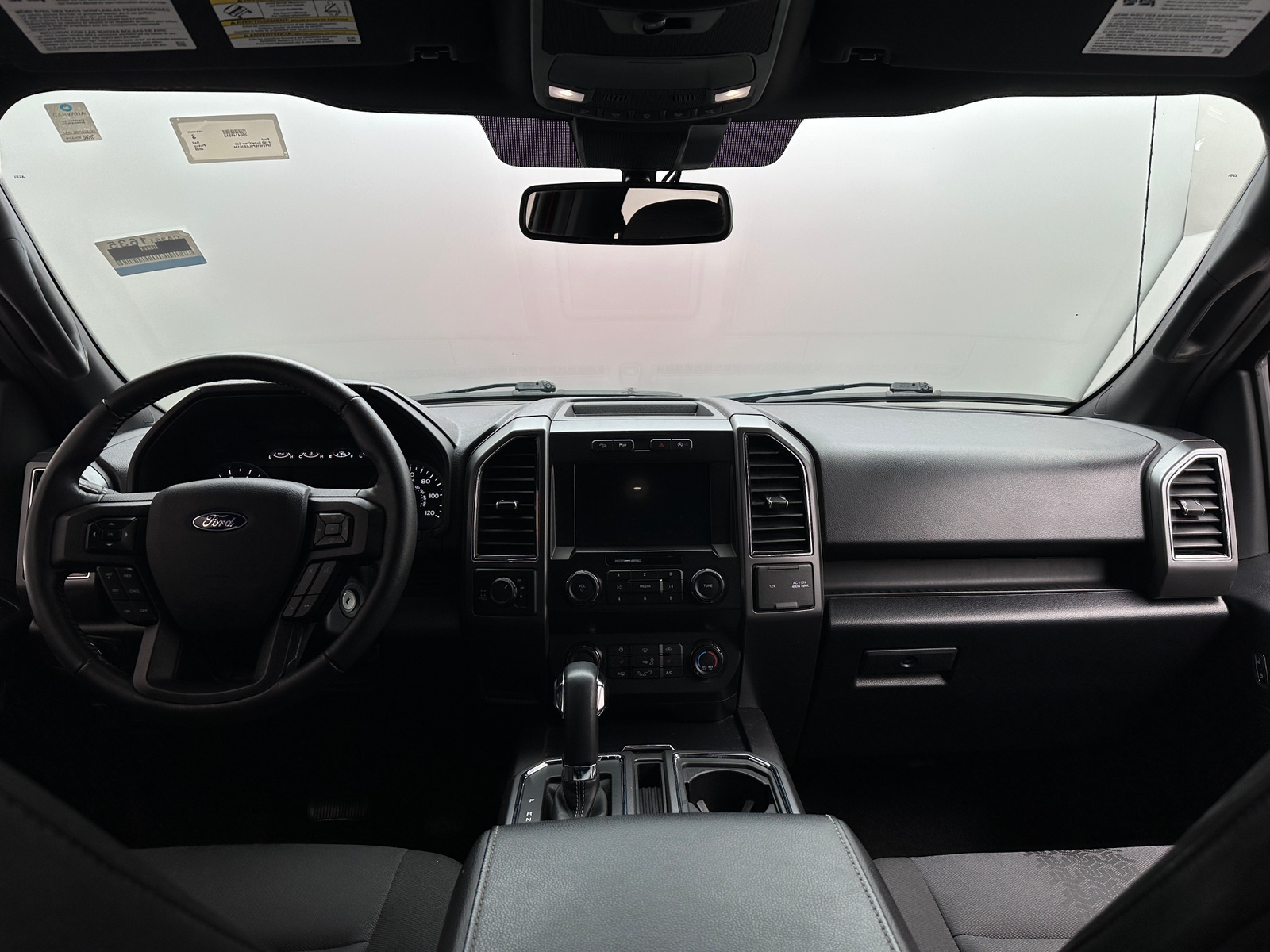 Thumbnail: 2020 Ford Econoline - 3