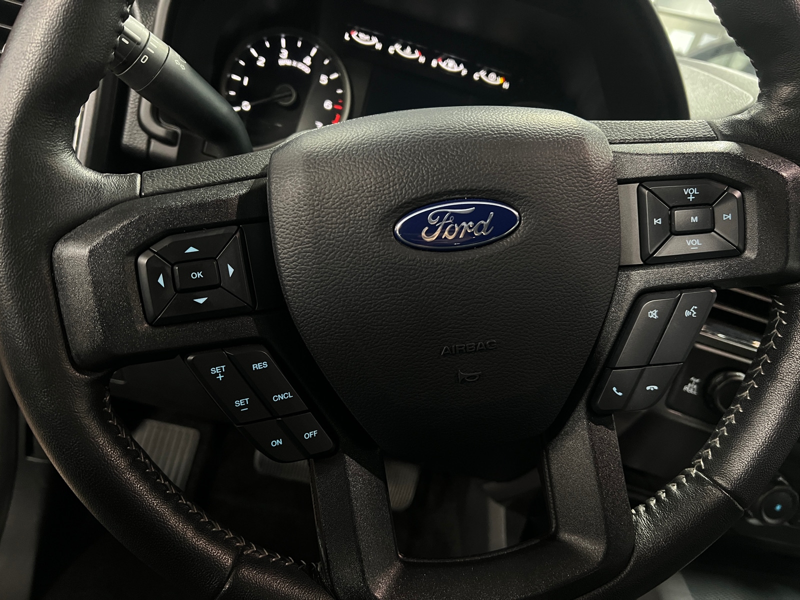 Thumbnail: 2020 Ford Econoline - 5
