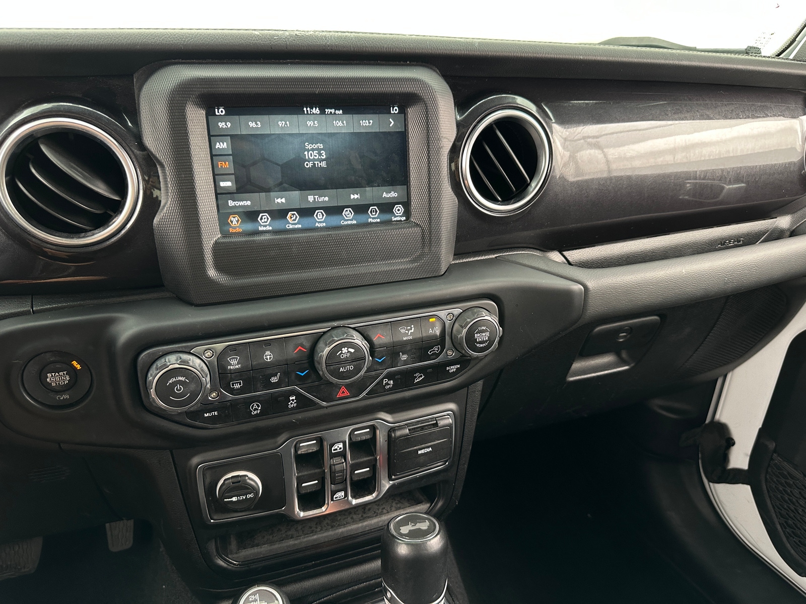 Thumbnail: 2021 Jeep Wrangler - 3