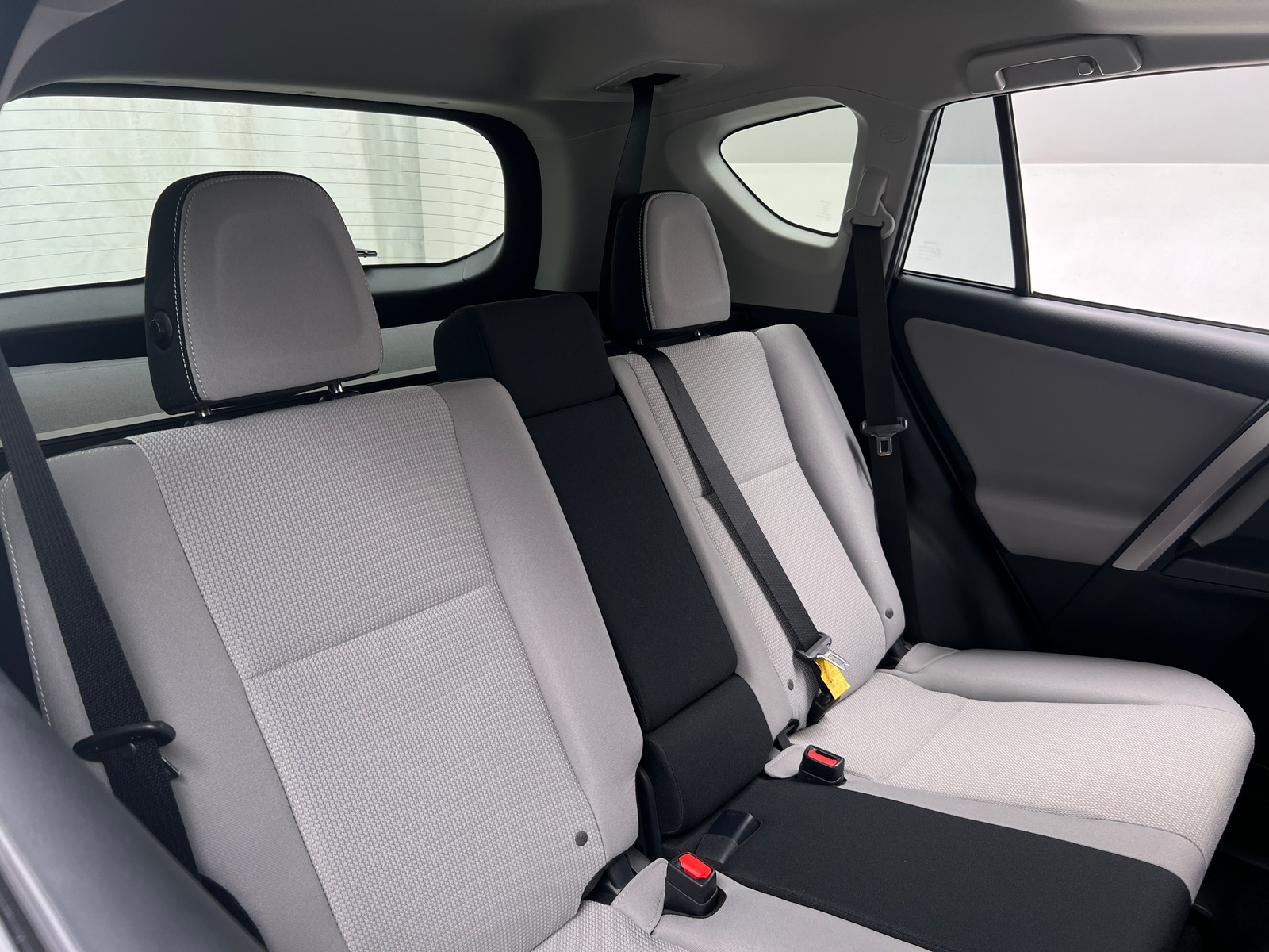 Thumbnail: 2018 Toyota RAV4 - 6
