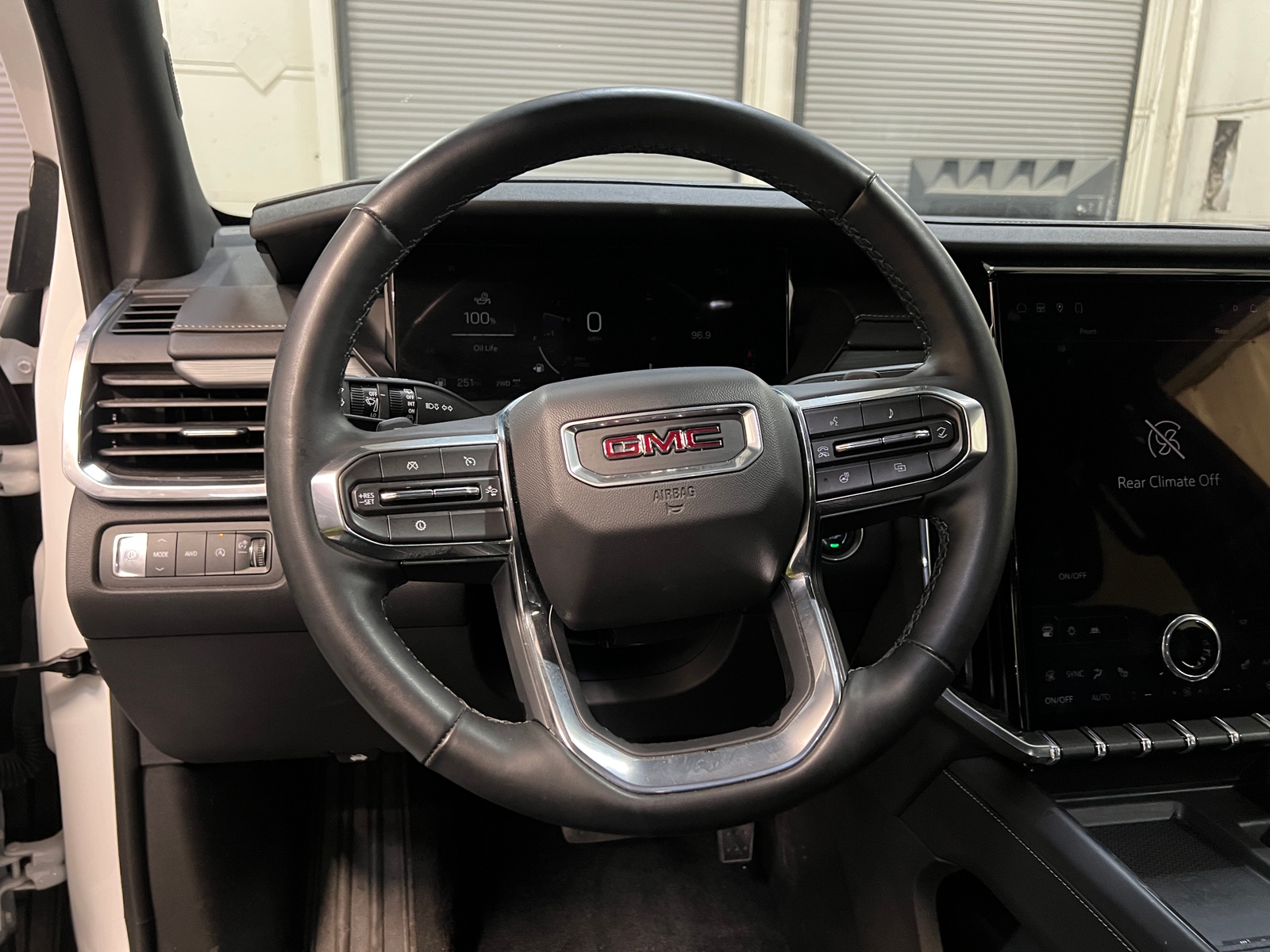 Thumbnail: 2024 GMC Acadia - 4