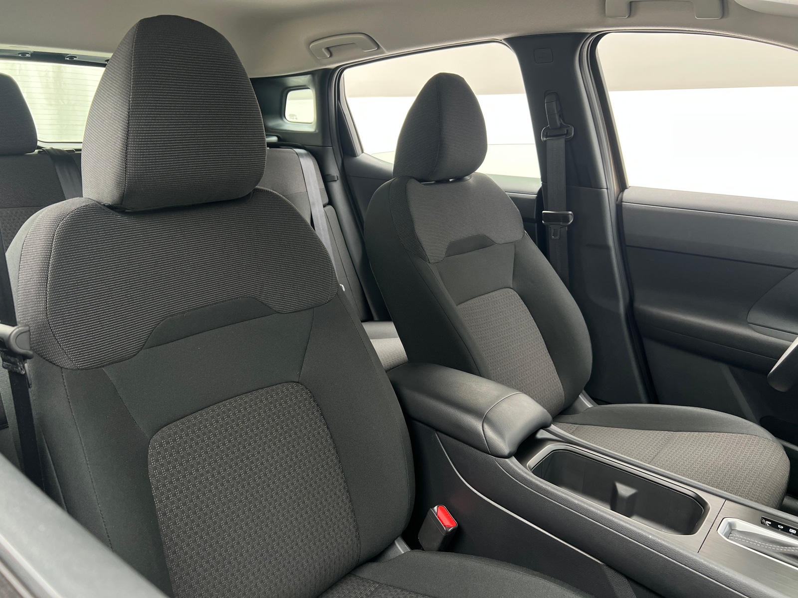 Thumbnail: 2025 Nissan Kicks - 2