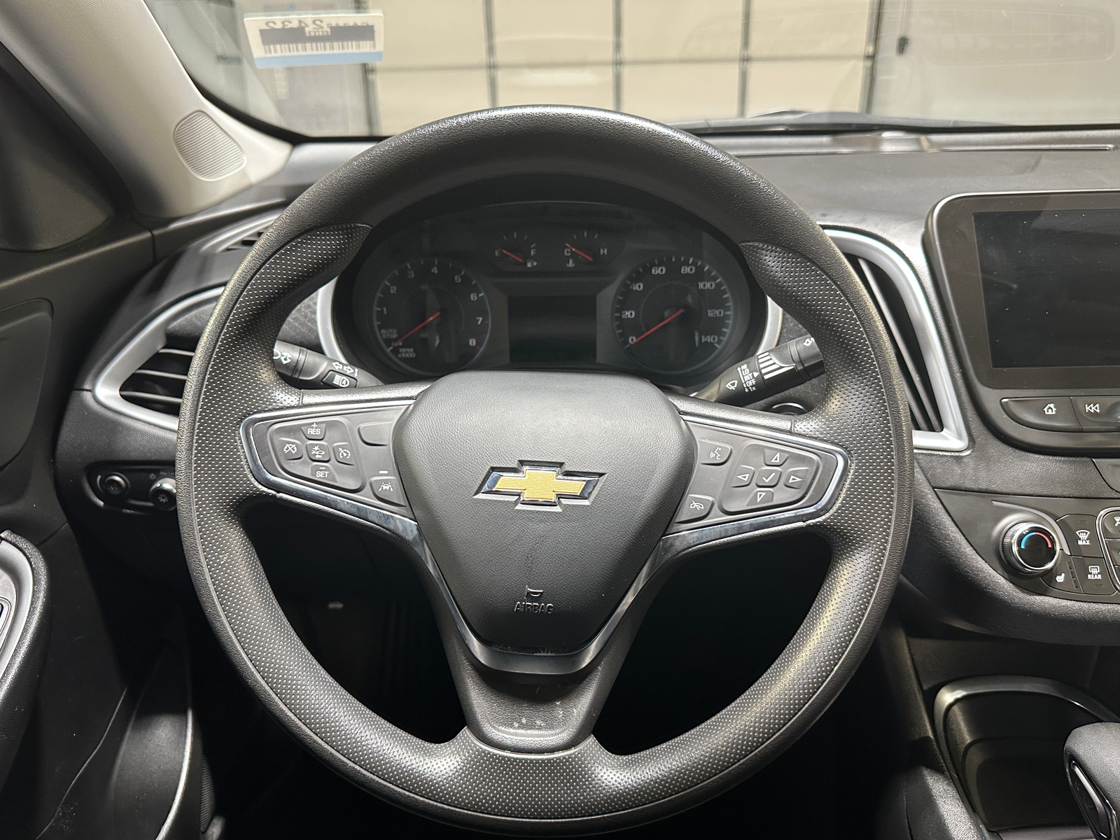 Thumbnail: 2023 Chevrolet Malibu - 5