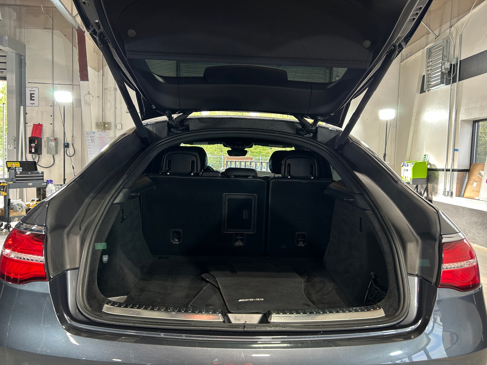 Thumbnail: 2016 Mercedes-Benz GLE - 6