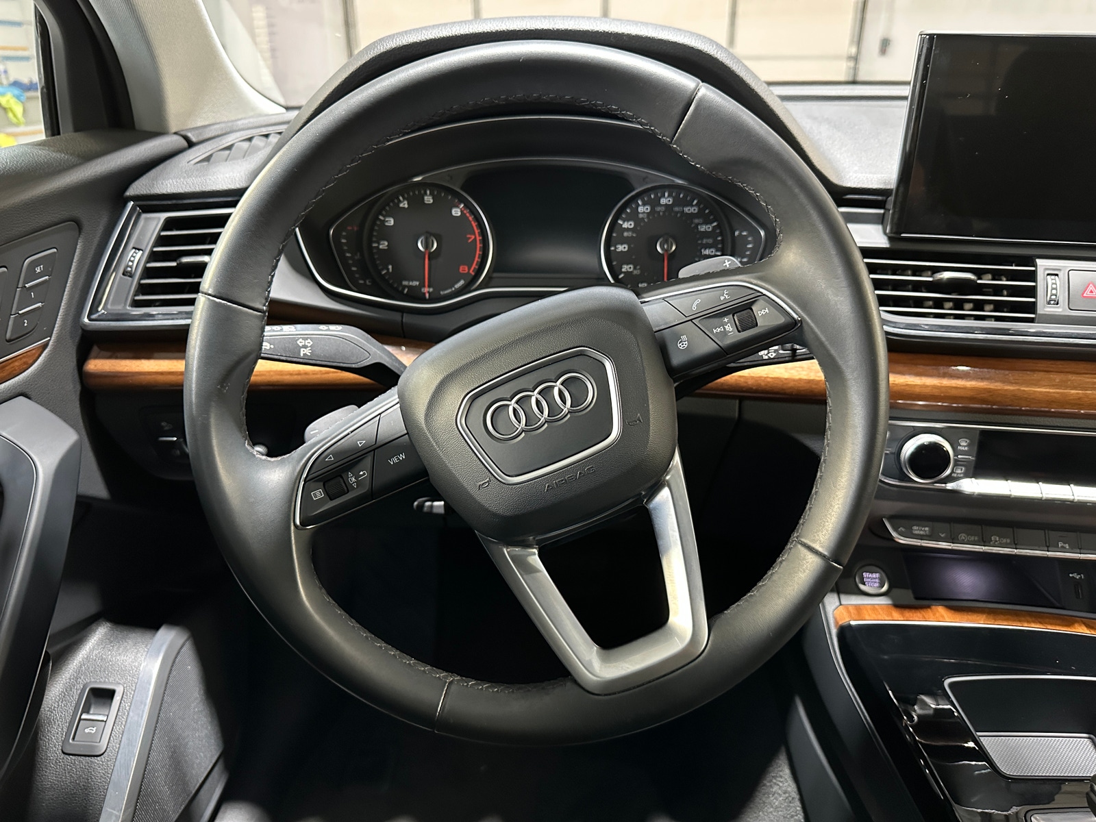 Thumbnail: 2023 Audi Q5 - 4