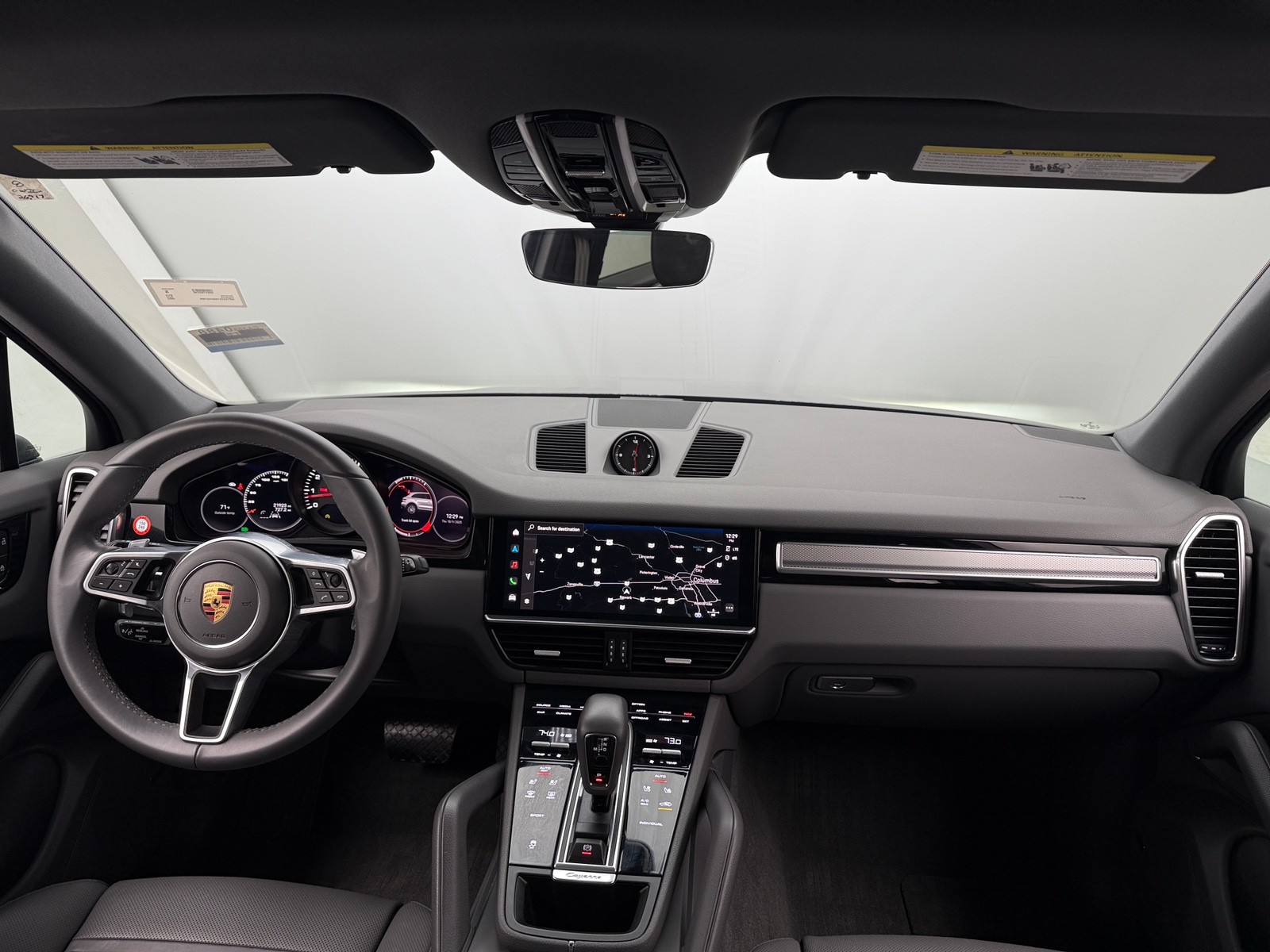 Thumbnail: 2022 Porsche Cayenne - 2