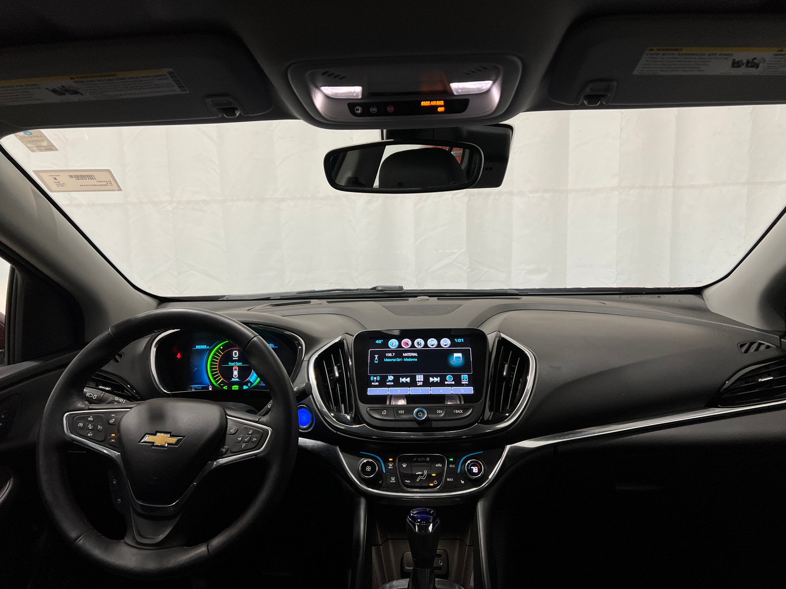 Thumbnail: 2016 Chevrolet Volt - 2