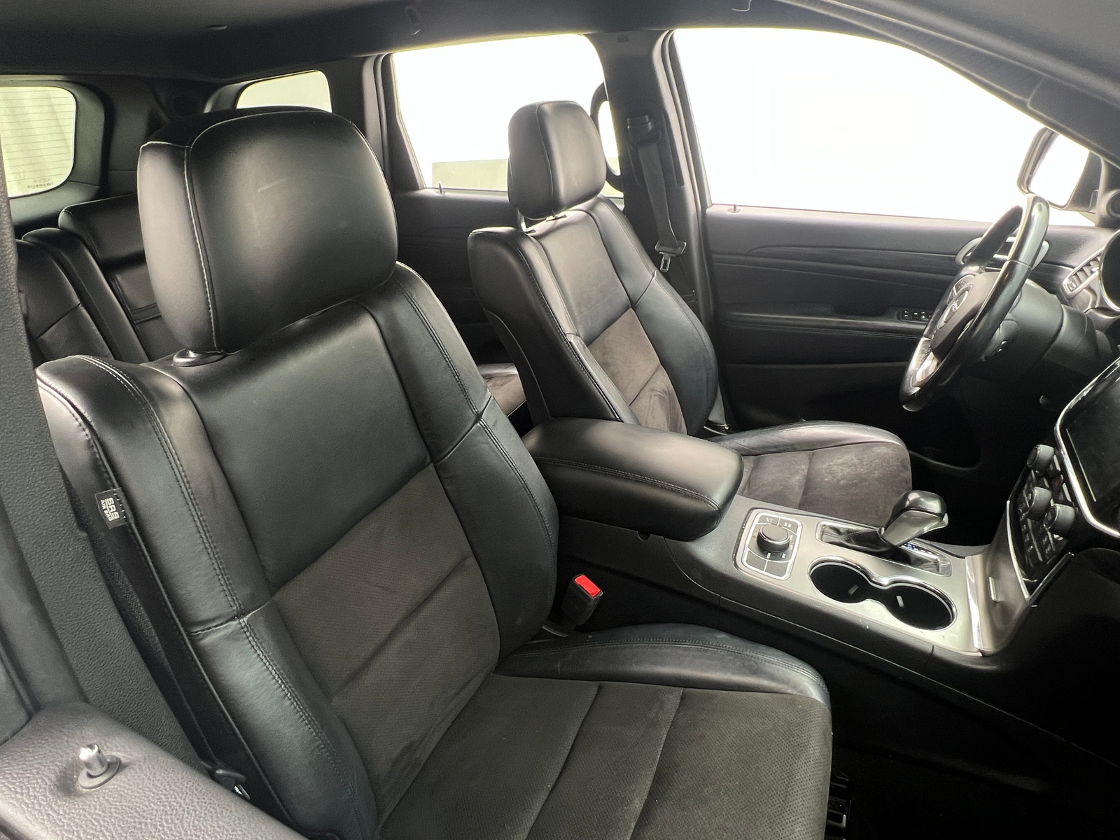 Thumbnail: 2020 Jeep Grand Cherokee - 2