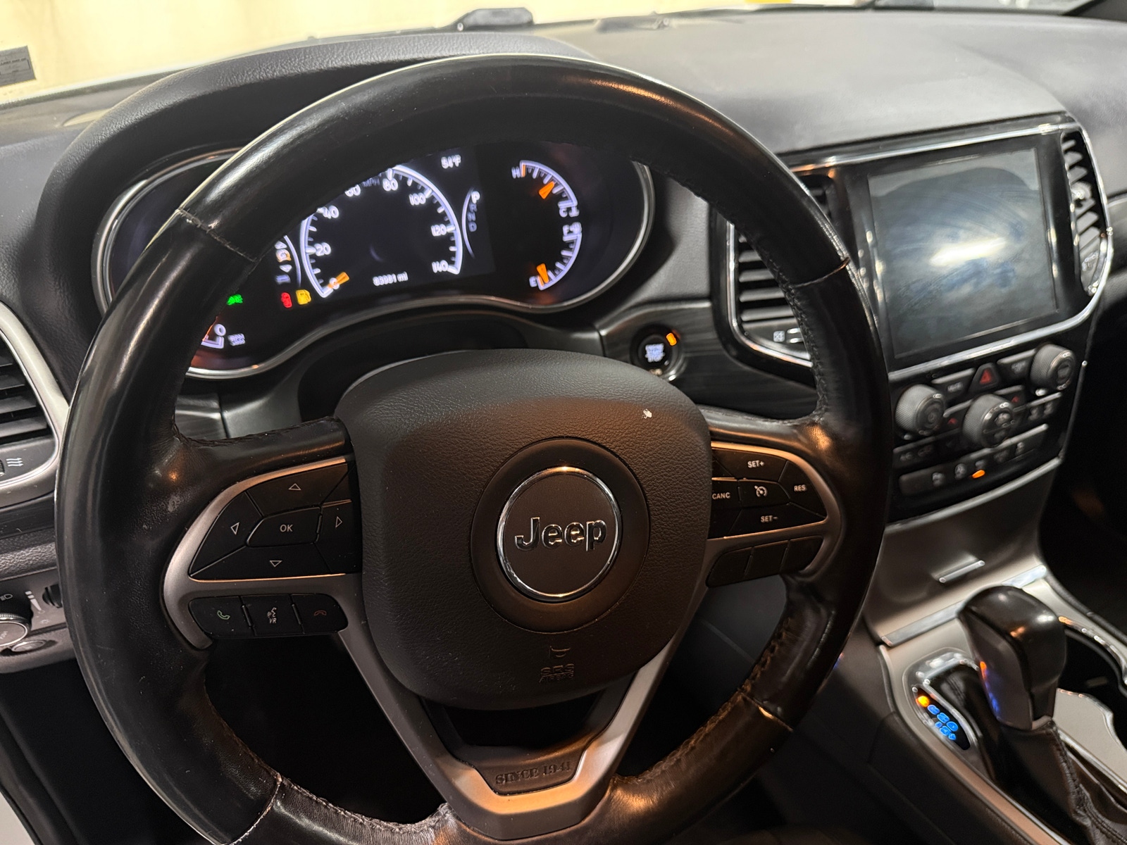Thumbnail: 2020 Jeep Grand Cherokee - 5