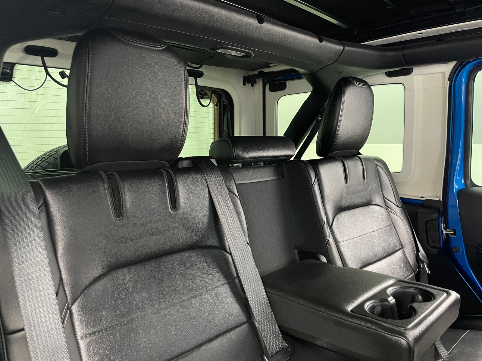 Thumbnail: 2022 Jeep Wrangler - 5