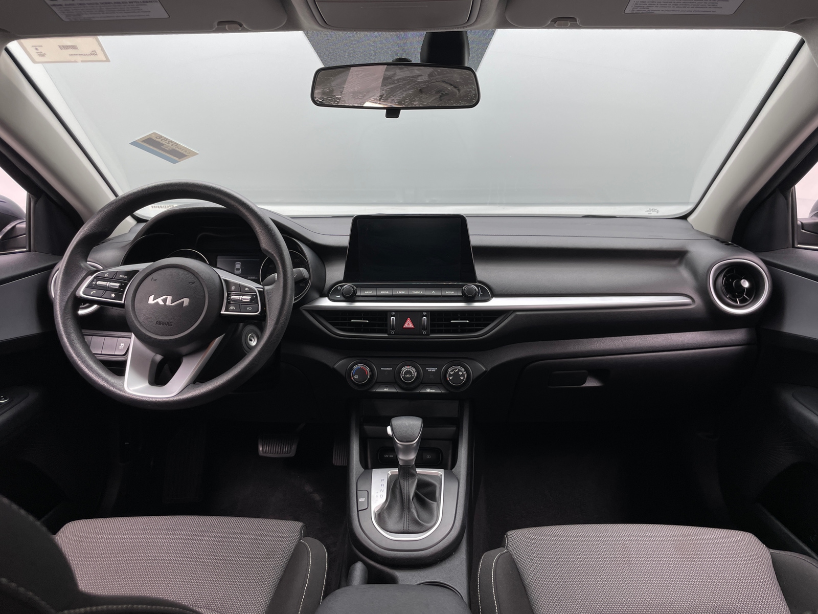 Thumbnail: 2024 Kia Forte - 3
