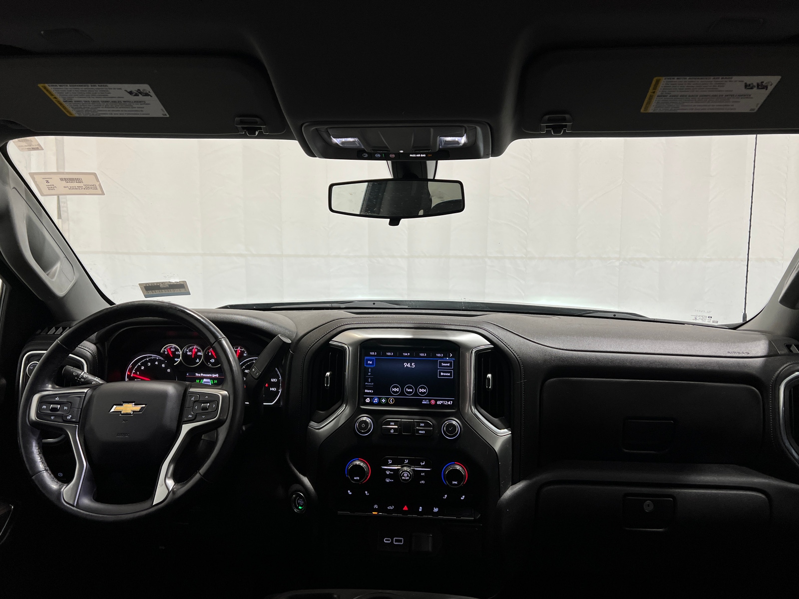 Thumbnail: 2020 Chevrolet Silverado 1500 - 3