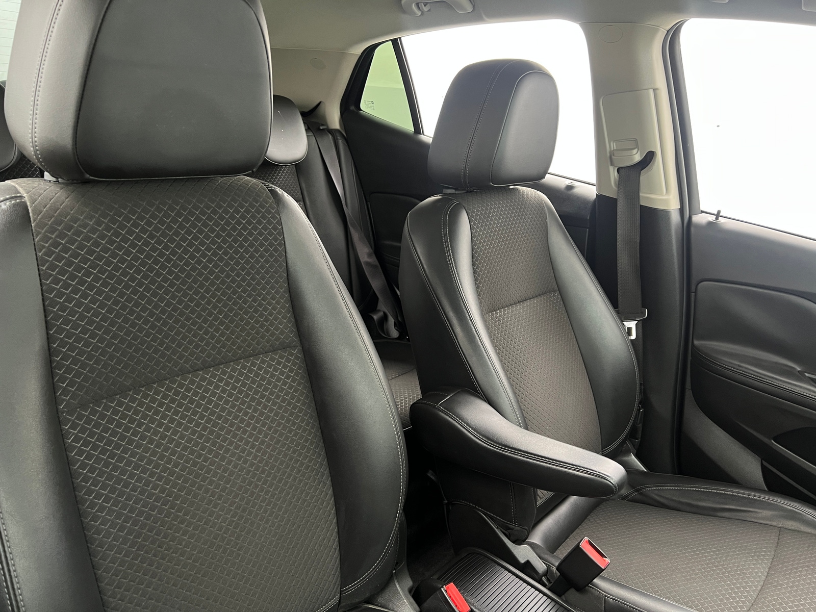 Thumbnail: 2018 Buick Encore - 2