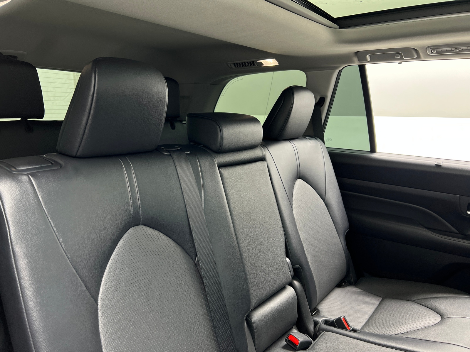 Thumbnail: 2024 Toyota Grand Highlander - 6