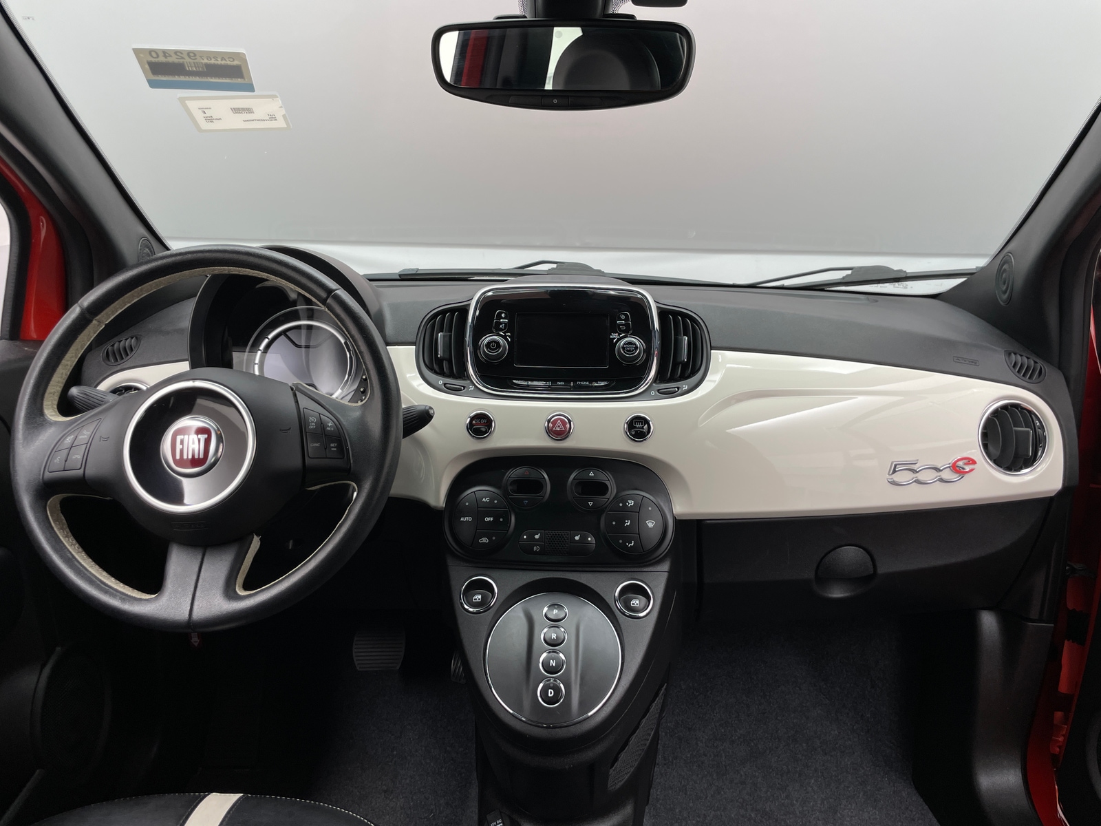 Thumbnail: 2017 Fiat 500e - 2