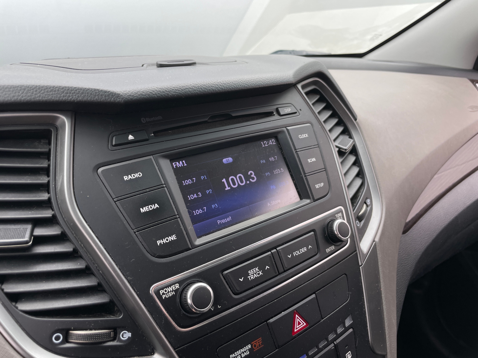 Thumbnail: 2018 Hyundai Santa Fe - 4