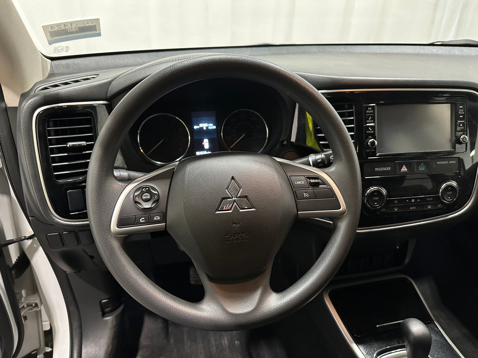 Thumbnail: 2018 Mitsubishi Outlander - 5