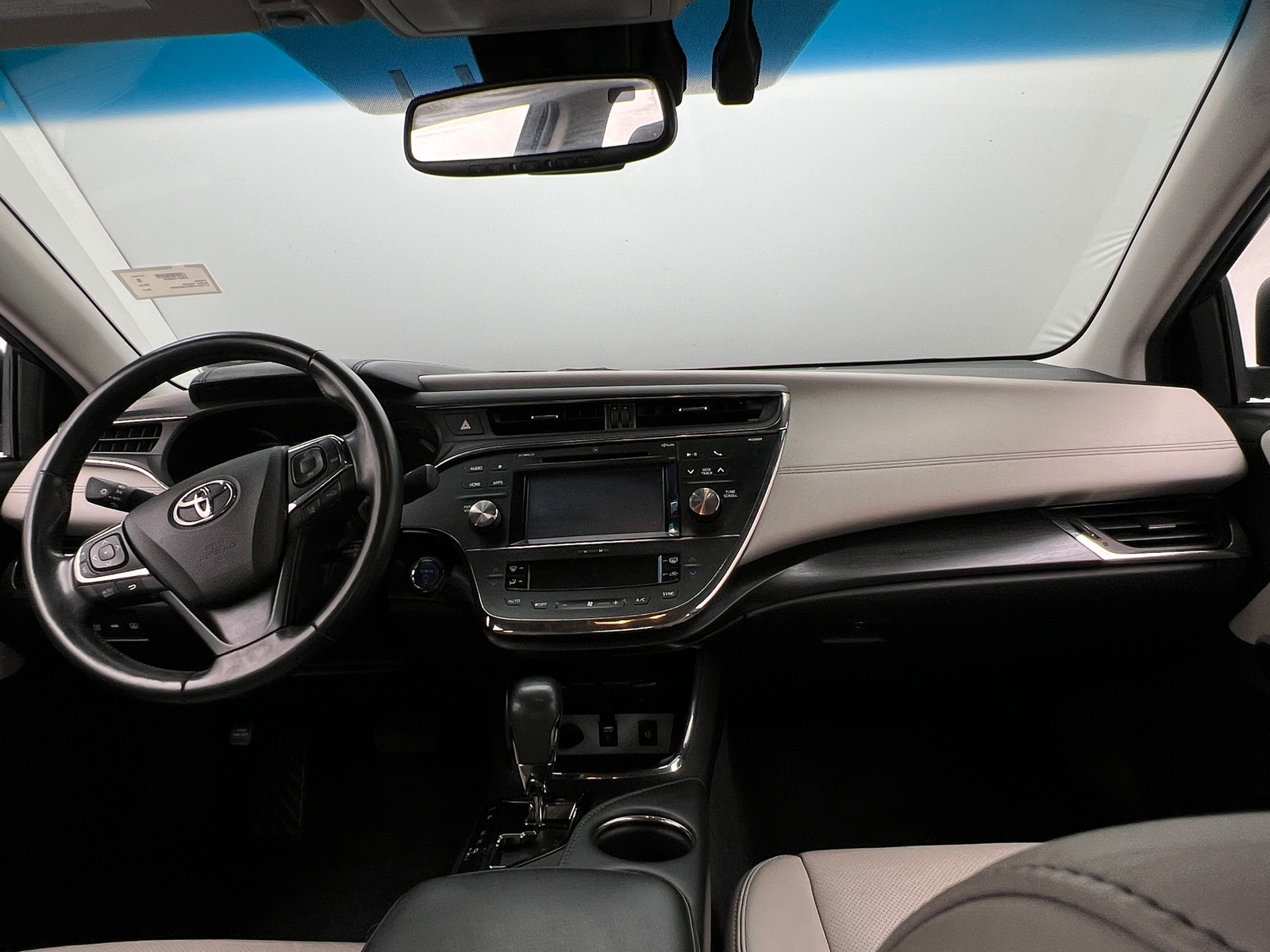 Thumbnail: 2017 Toyota Avalon - 2