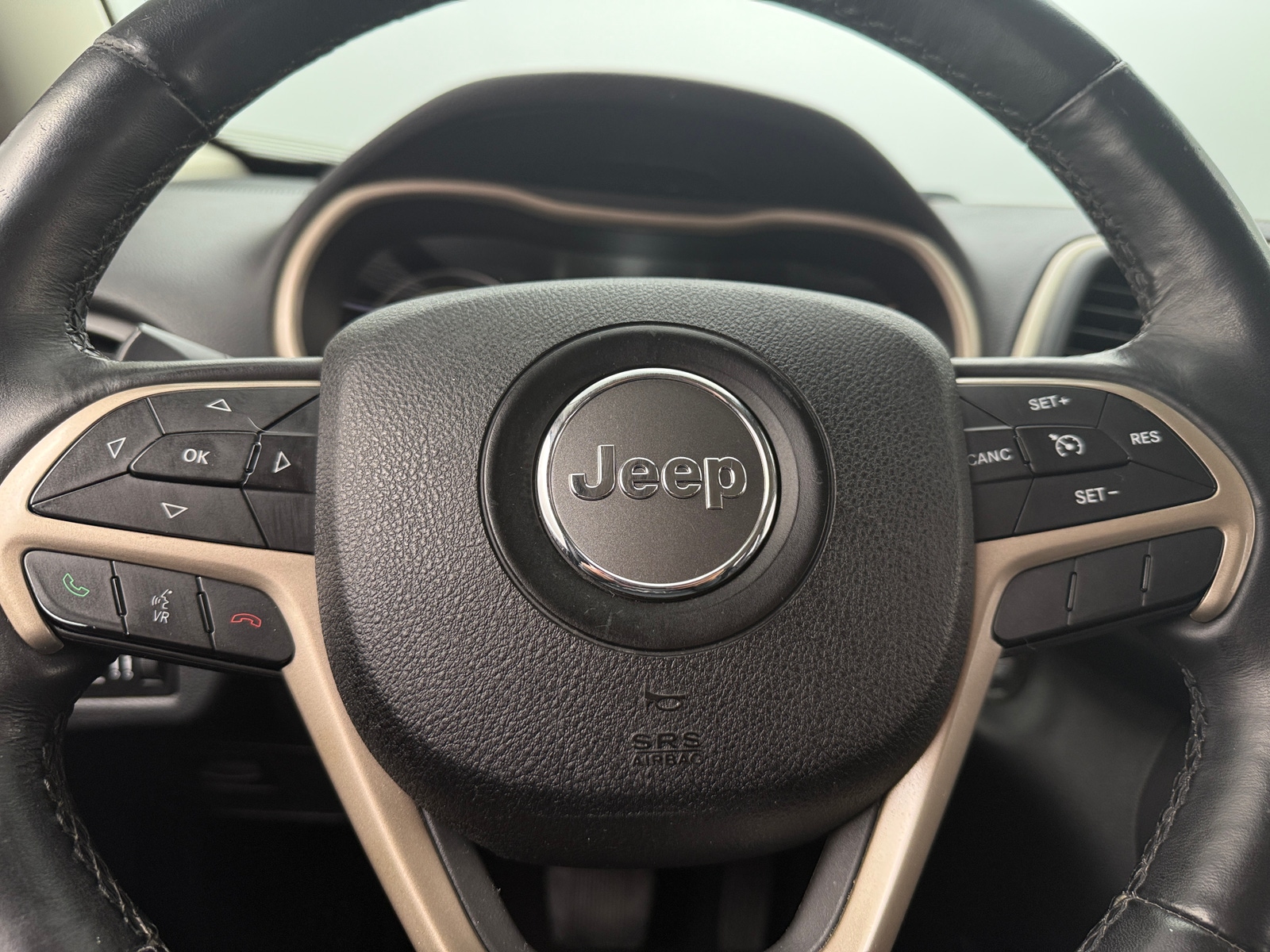 Thumbnail: 2016 Jeep Cherokee - 4
