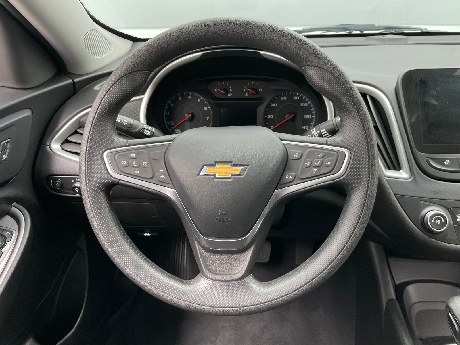 Thumbnail: 2023 Chevrolet Malibu - 5