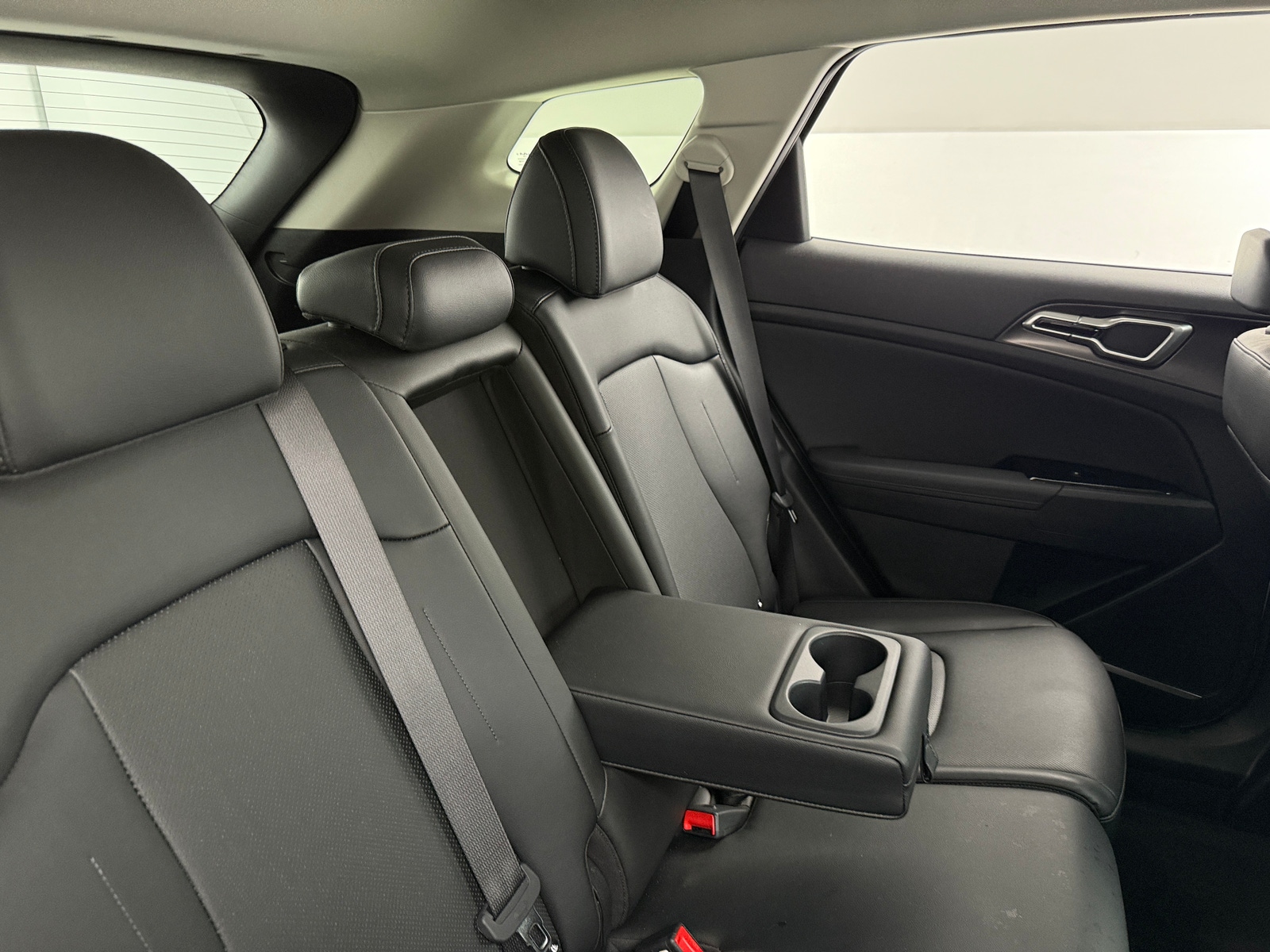 Thumbnail: 2025 Kia Sportage - 5